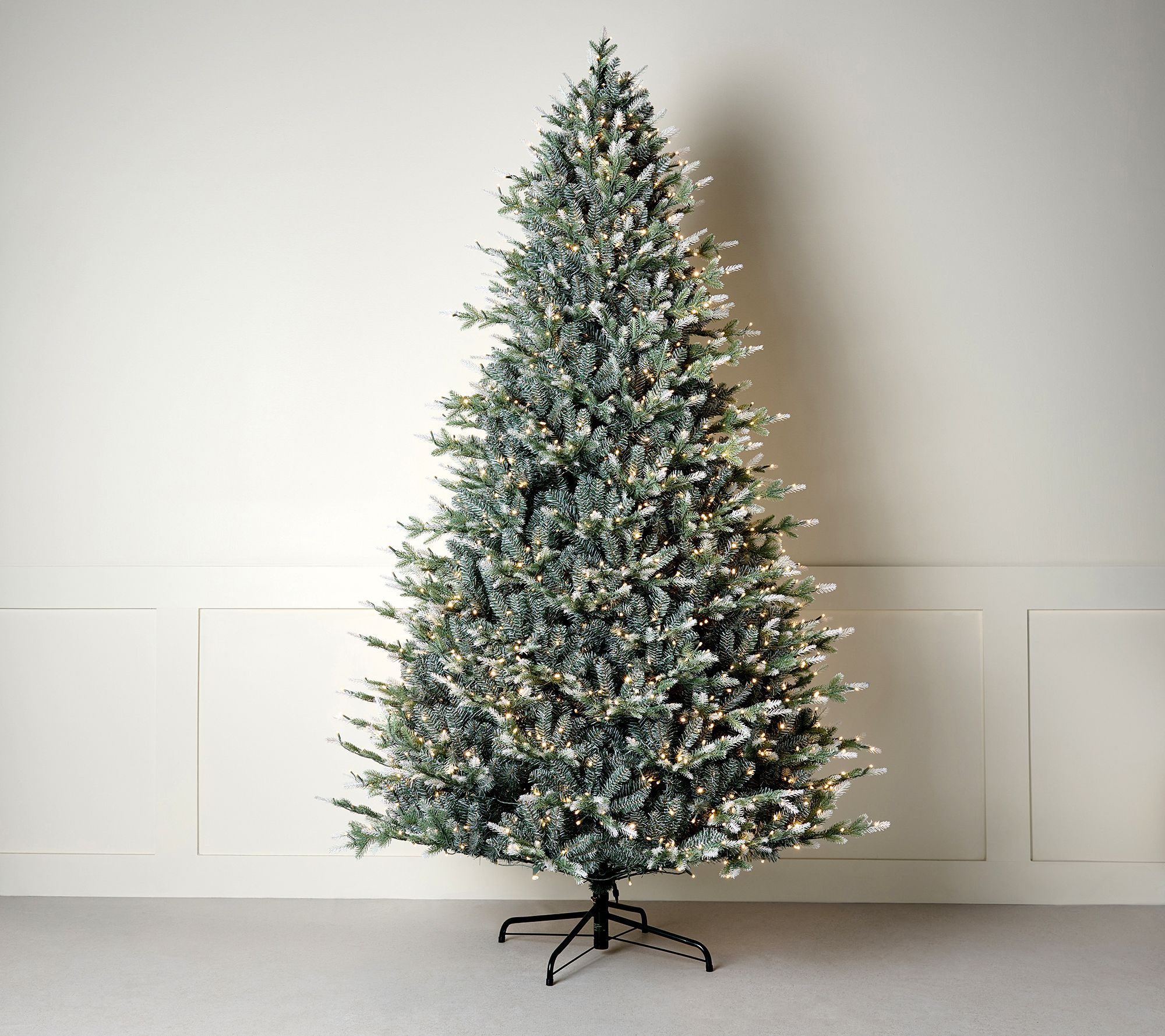 Bethlehem Lights 7.5' Grand Fir Tree w/ 4-in-1 LEDs and Storage Bag
