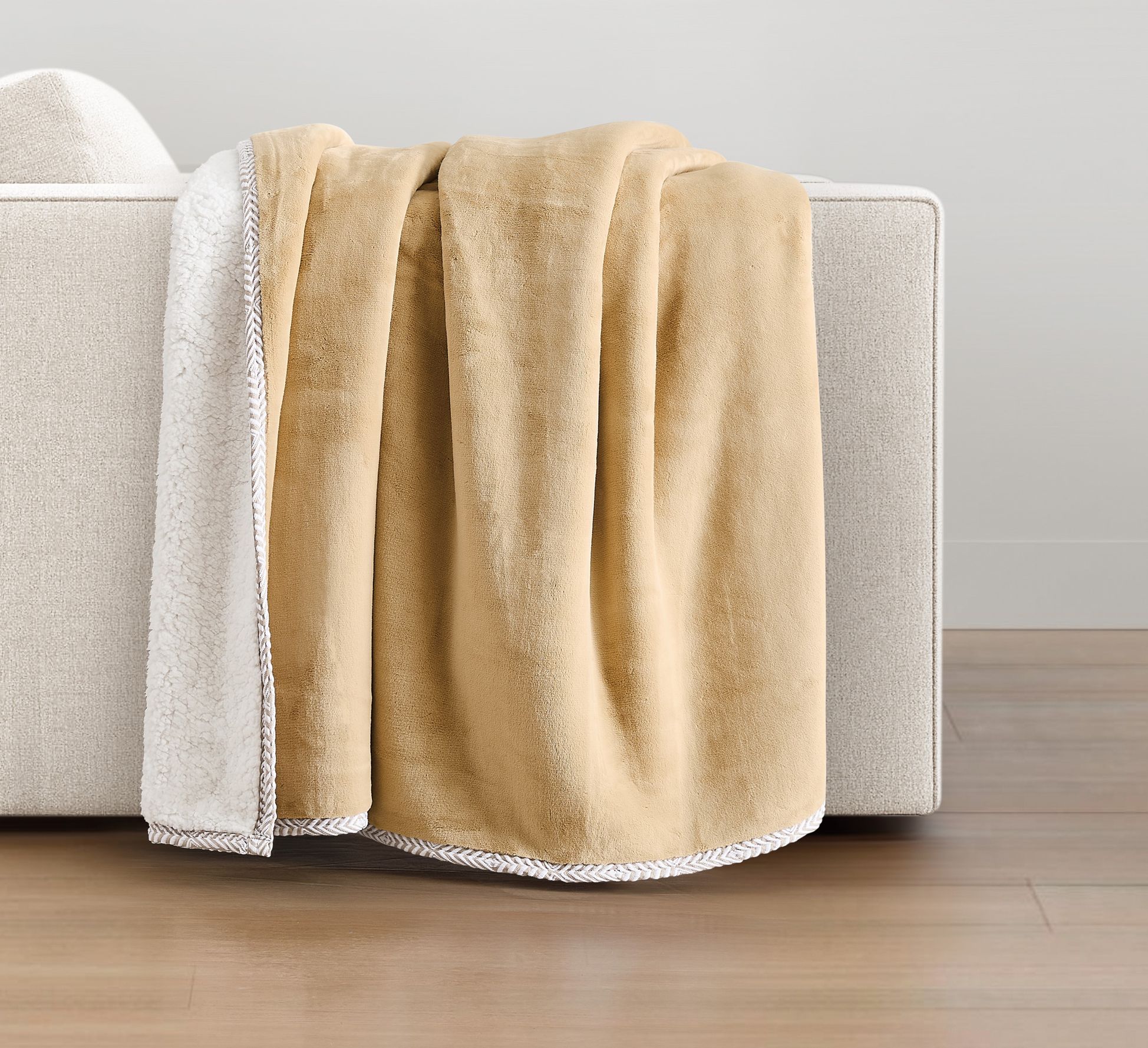 Brooklyn Loom Super Soft Braided 50x70 Throw