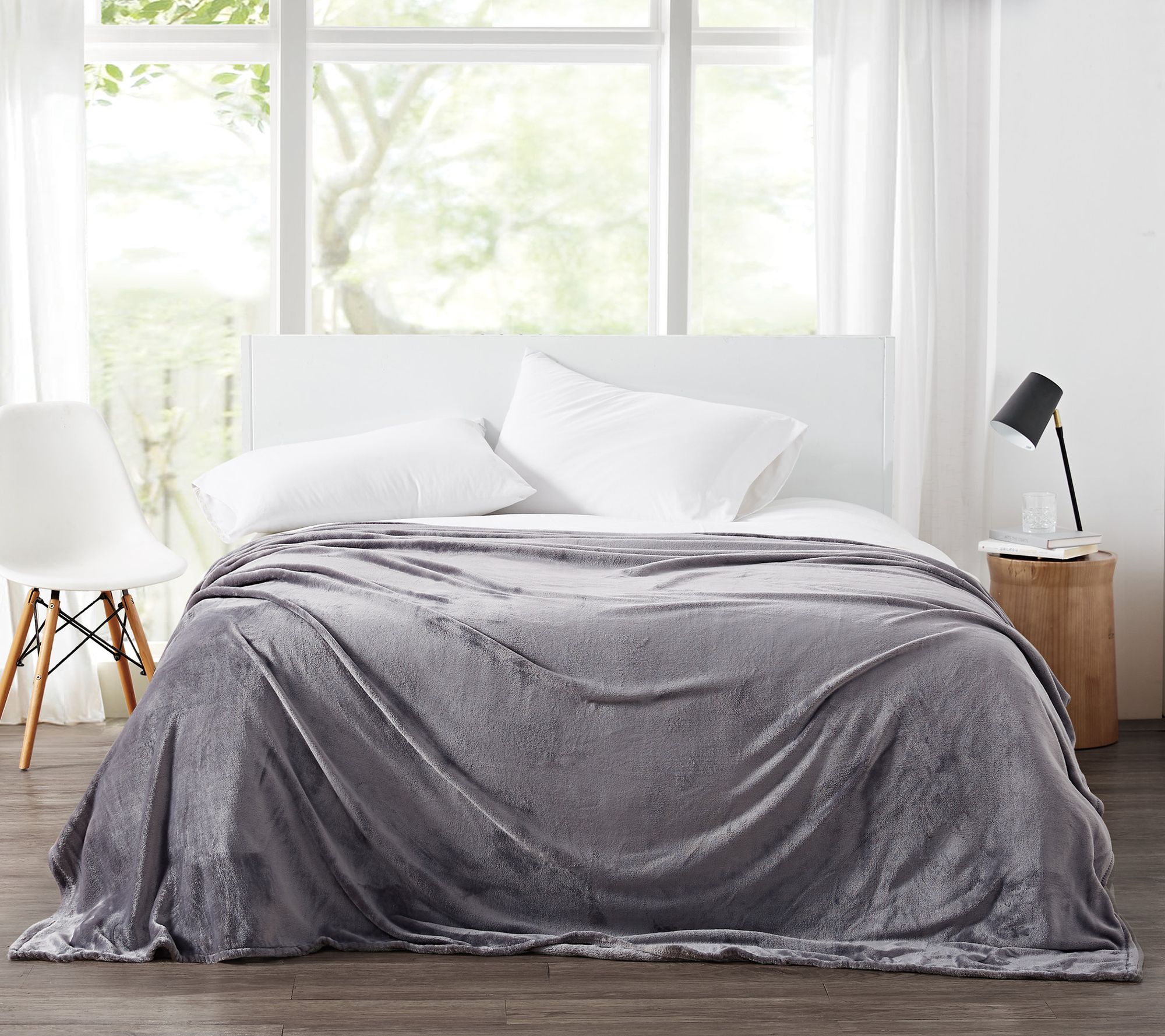 Cannon Solid Plush Twin XL Blanket