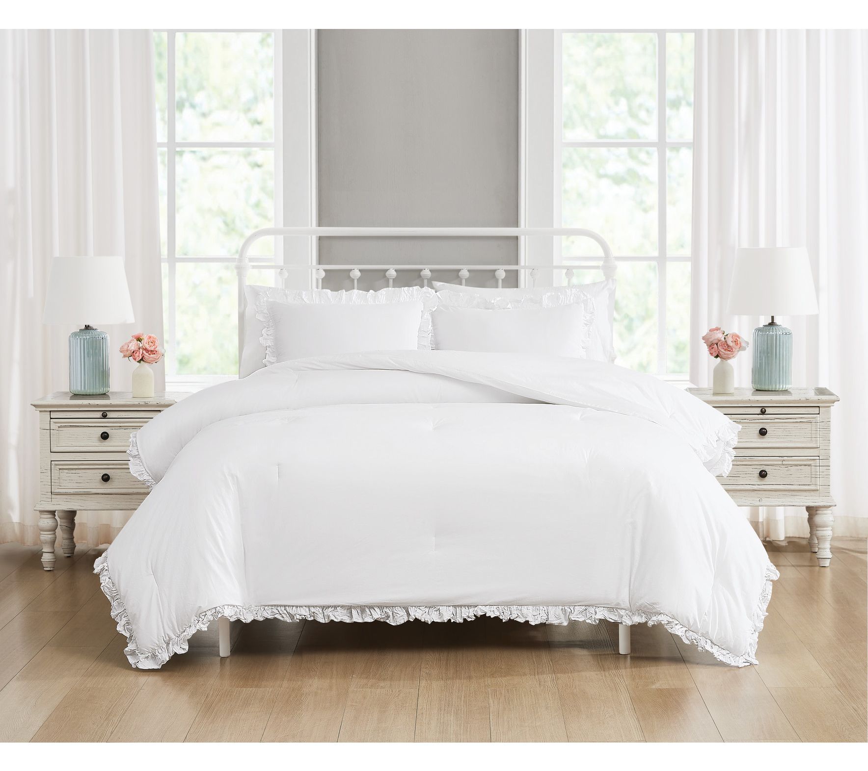 The Farmhouse by Rachel Ashwell Ruffled T/TXL Comforter Set