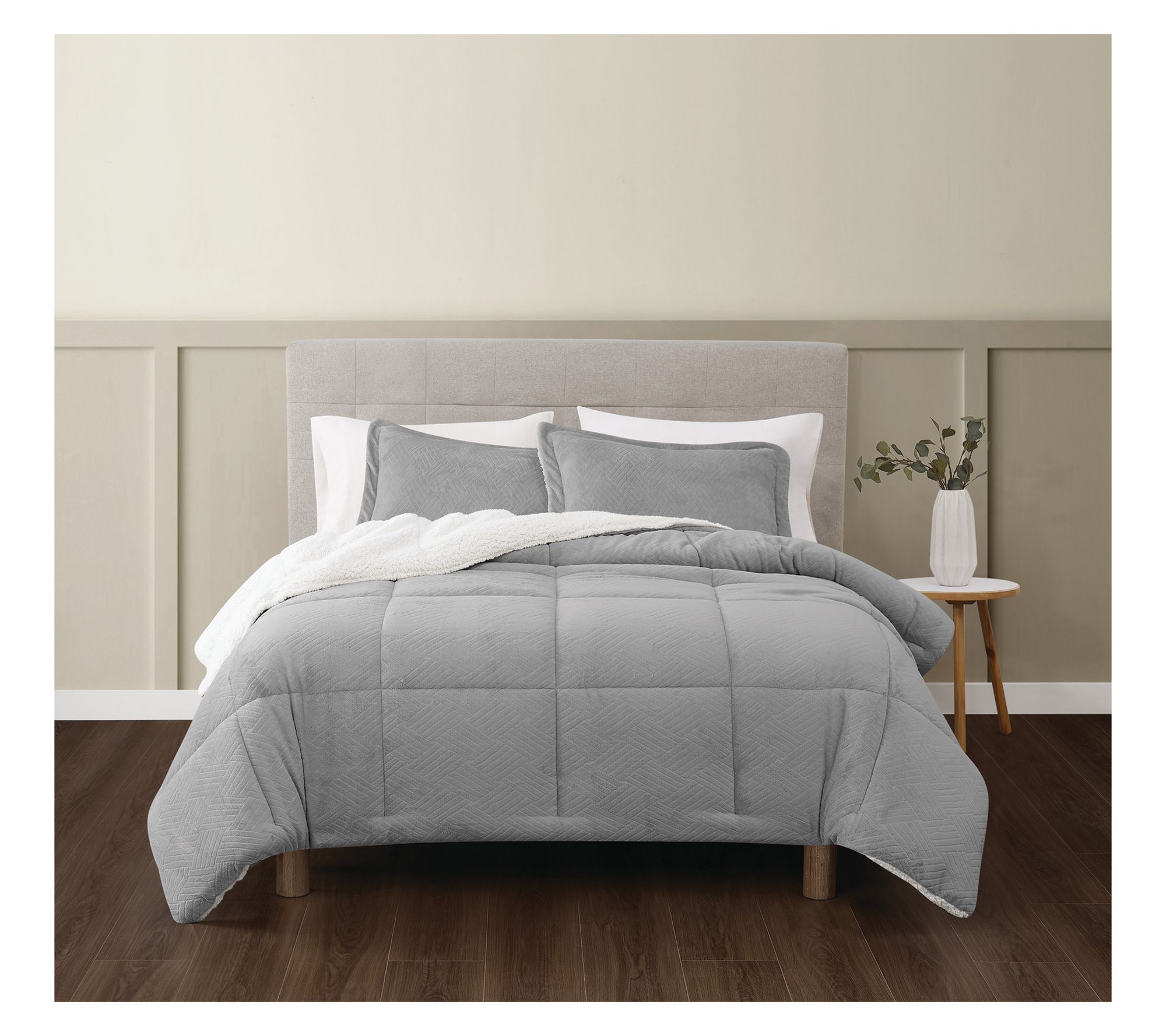 Truly Soft Basket Carved Faux Fur Full/Queen 3pc Comforter Set