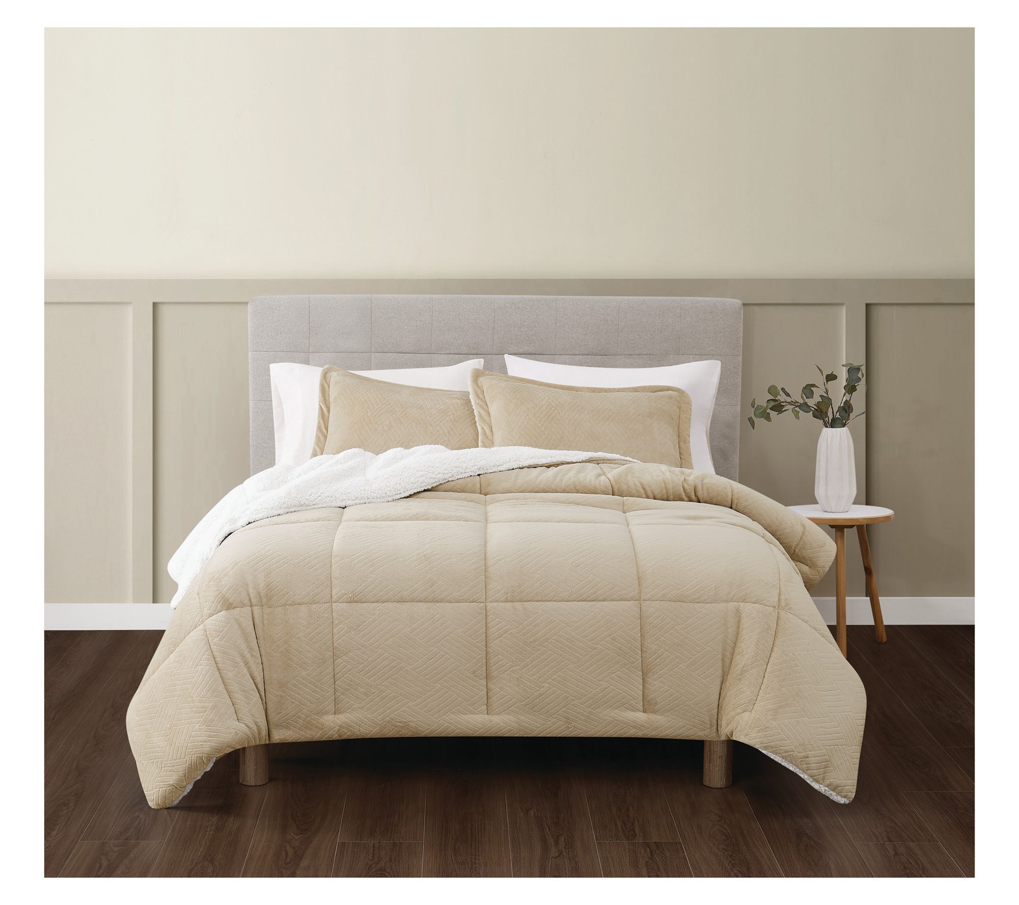 Truly Soft Basket Carved Faux Fur Full/Queen 3pc Comforter Set