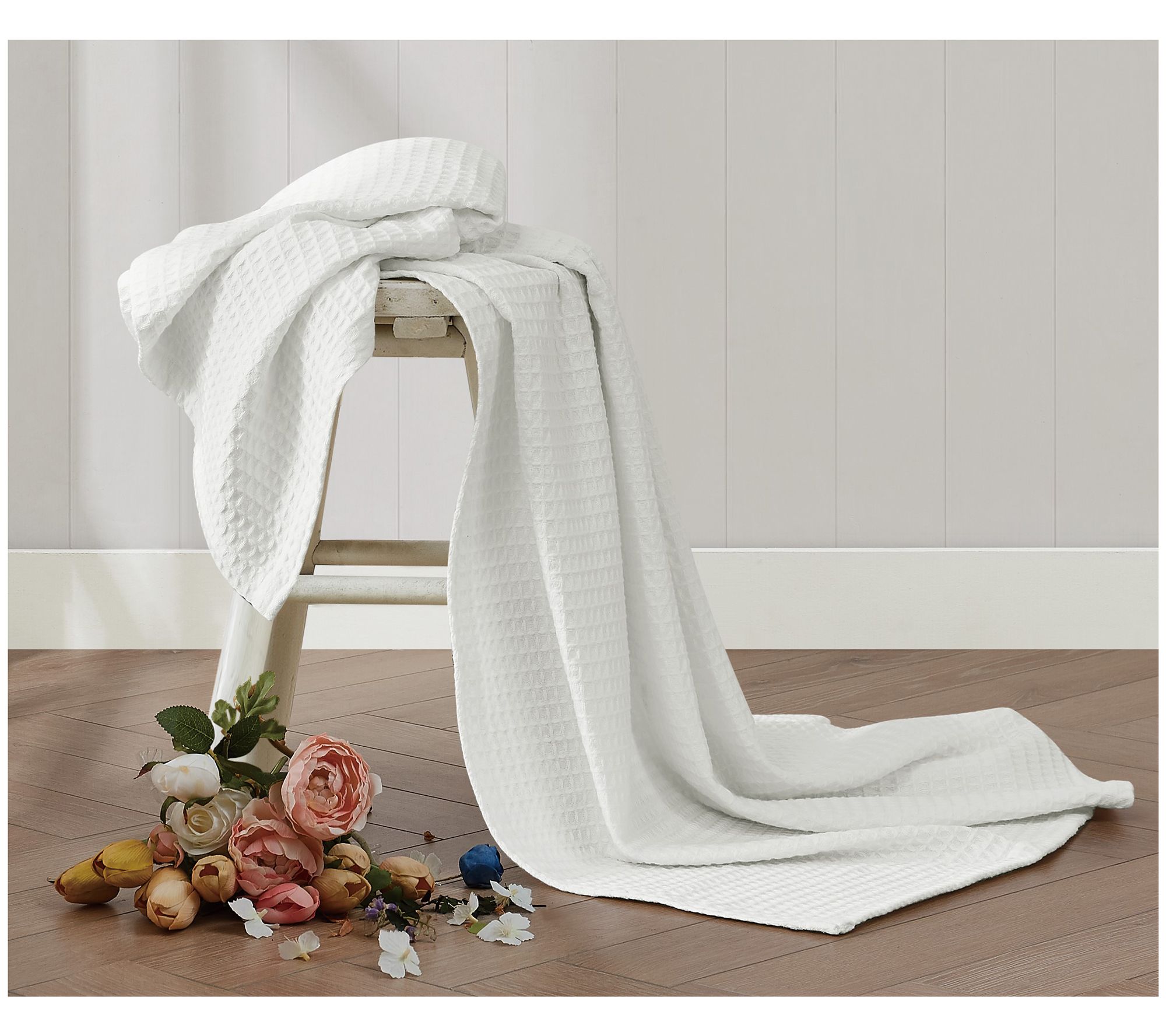 The Farmhouse b y Rachel Ashwel l Cotton Waffle 50x60 Throw