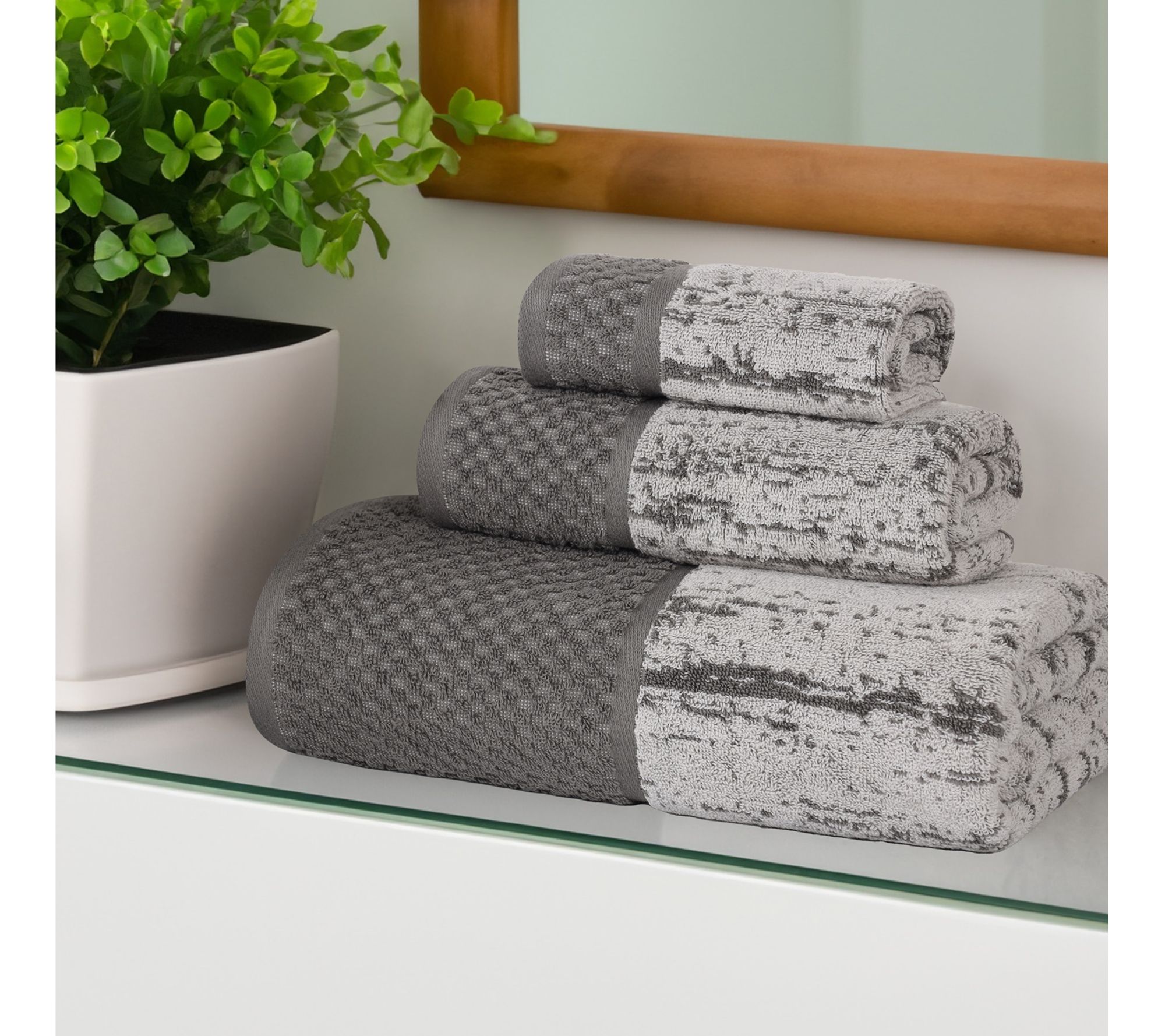 Superior Cotton Absorbent Two Toned JAQ 3 PieceTowel Set