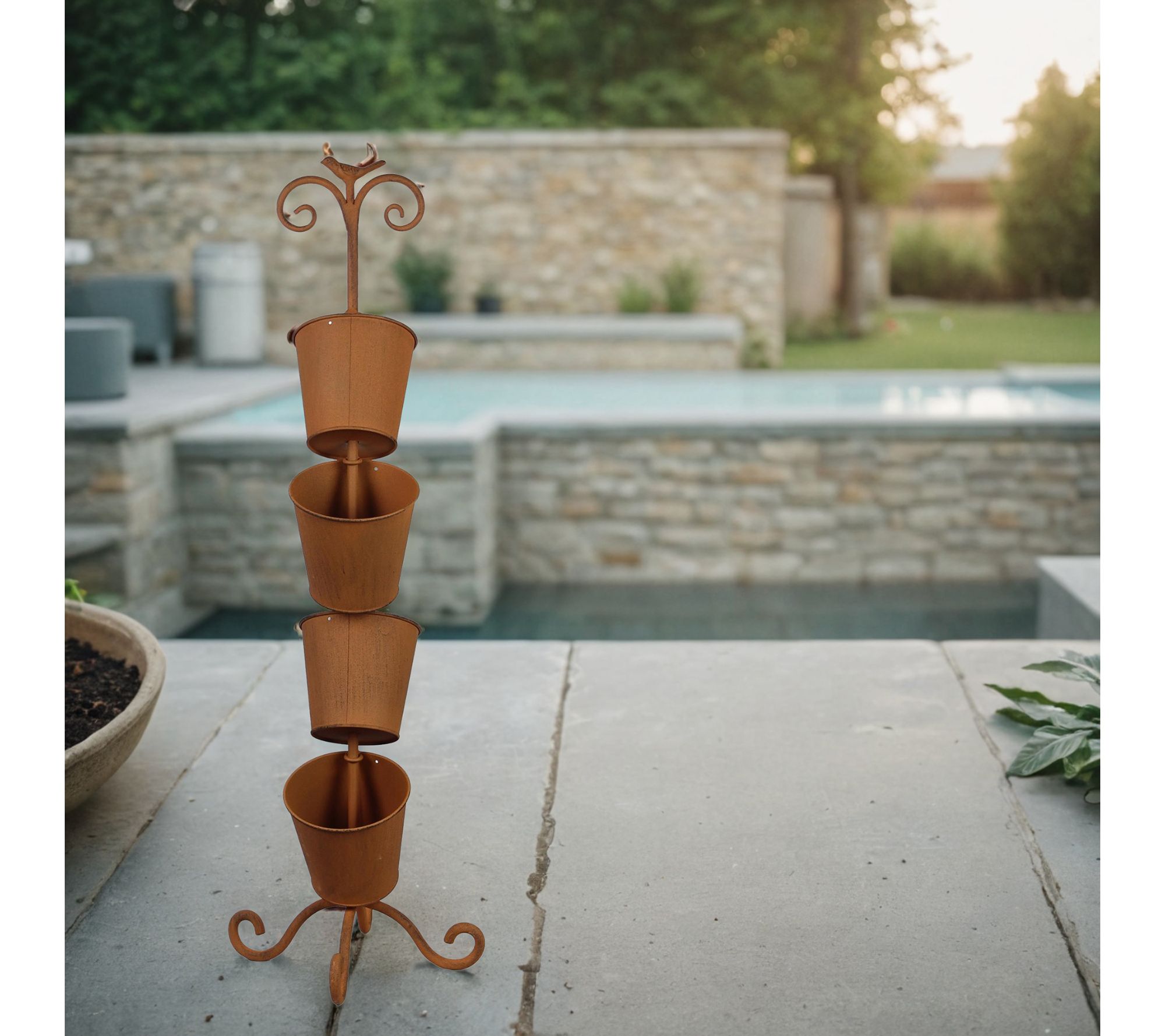 Young's Metal Stacked Planters