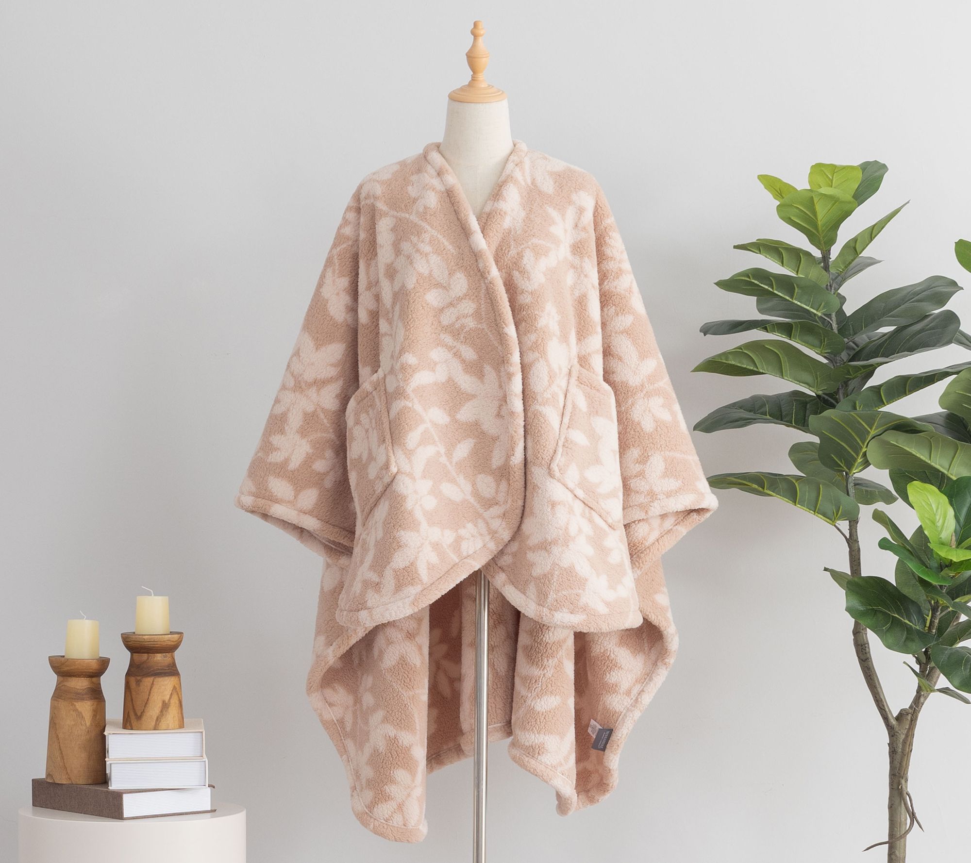 "As Is" Berkshire Botanical Vine Sherpa Wearable Throw