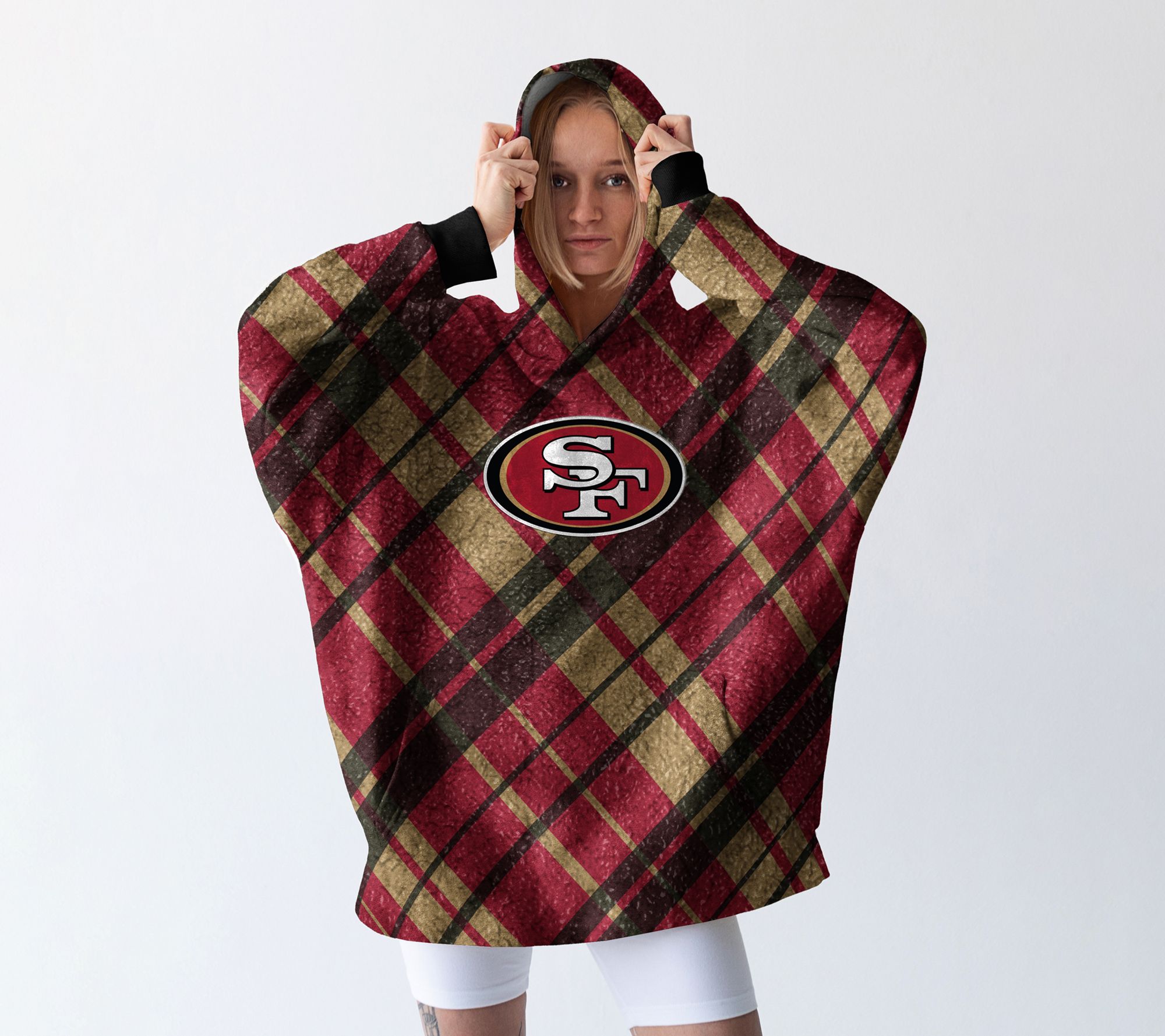 Pegasus Sports NFL Digital Dash Sherpa Hooded Fan Cape