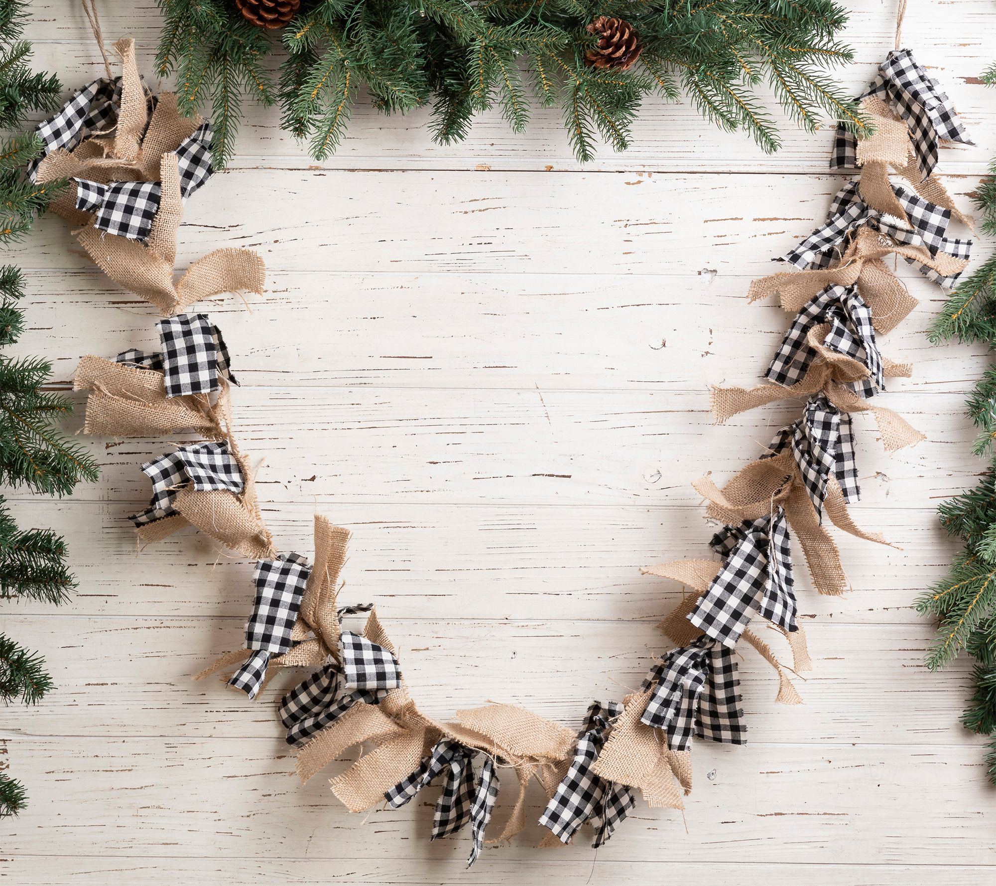 Glitzhome 6'L Black & White Plaid Fabric/LinenGarland S/2