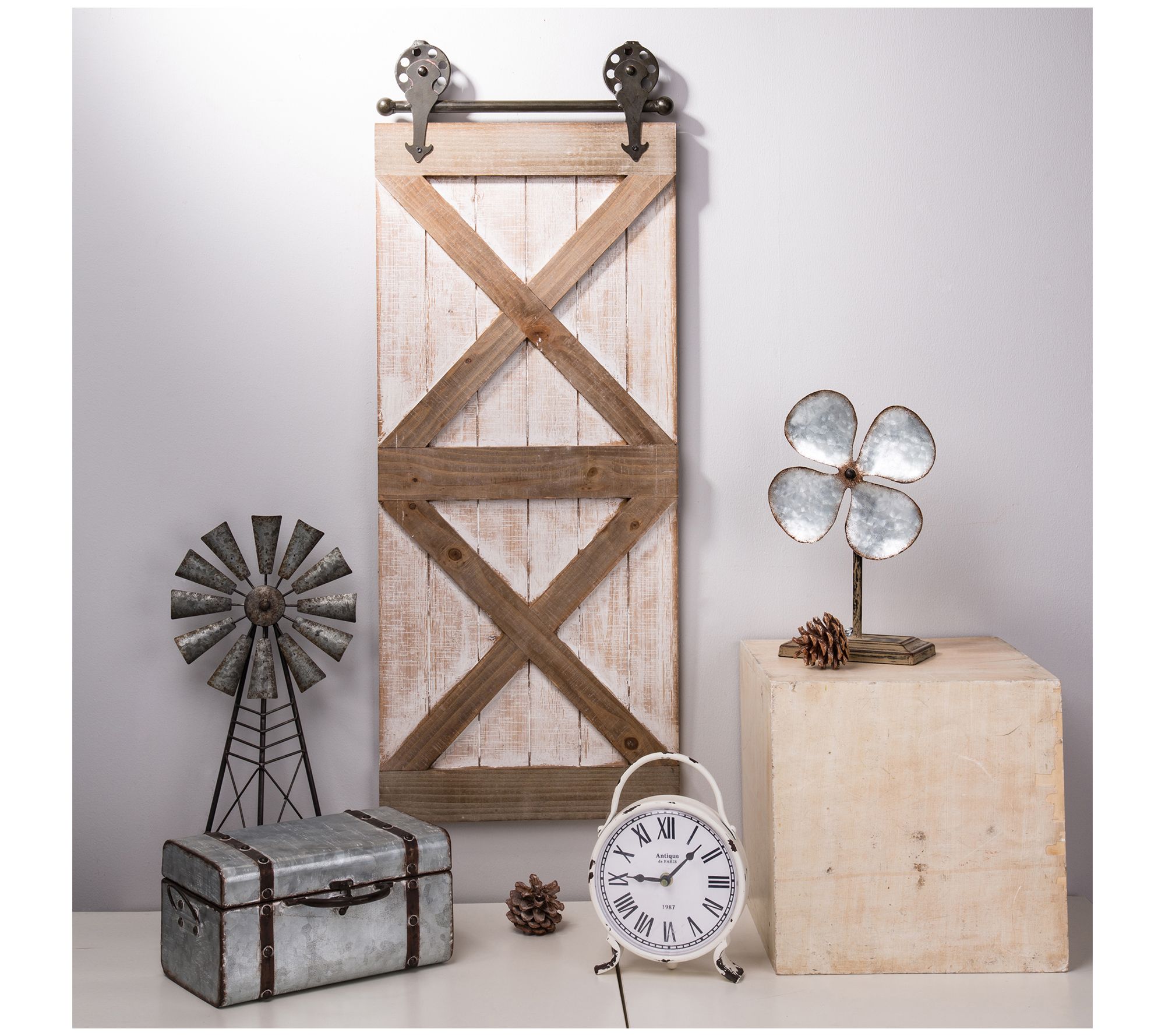 Glitzhome Farmhouse Faux Barn Door Wall Decor