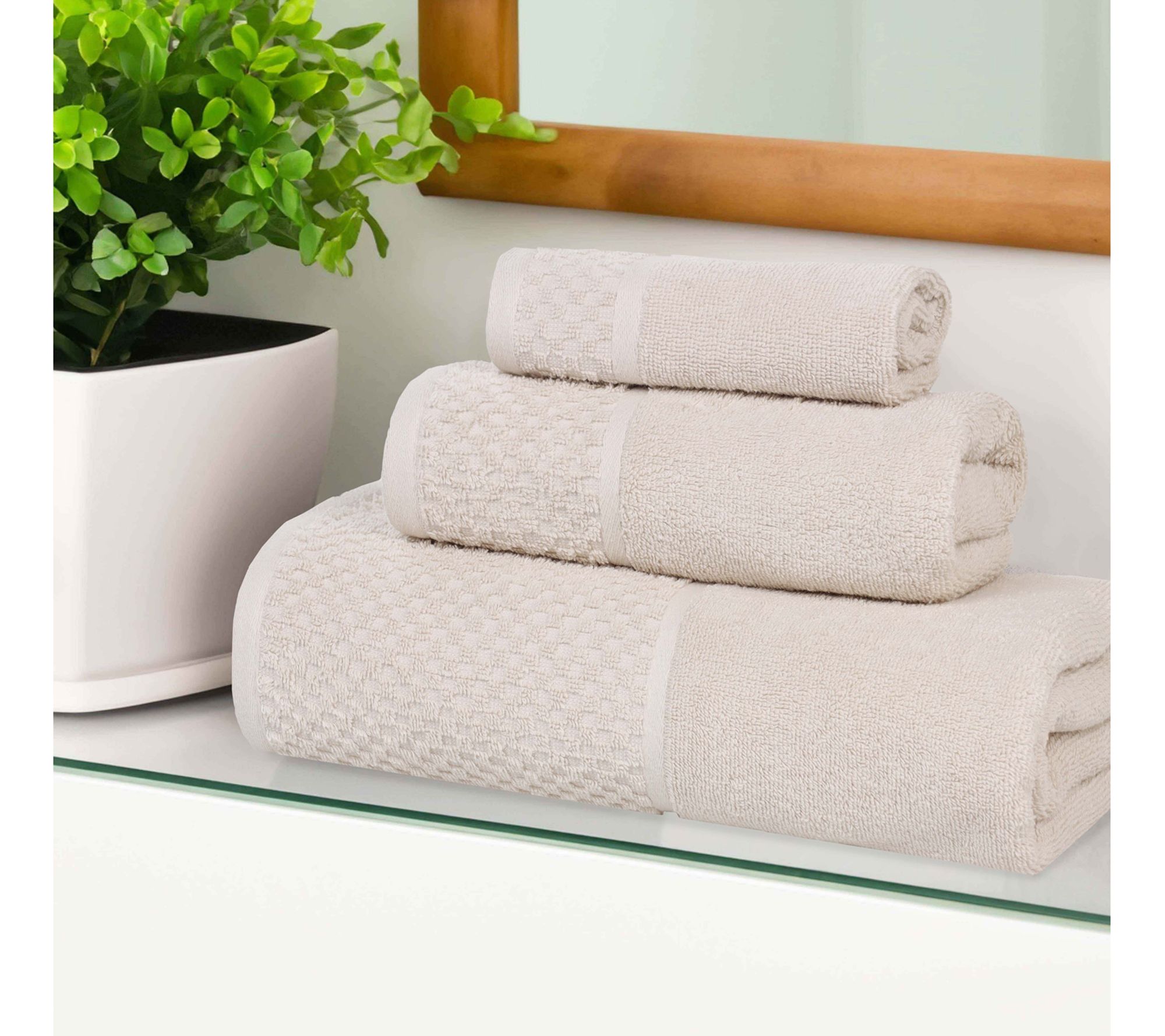 Superior Cotton Absorbent Two Toned Solid 3 P iece Towel Set