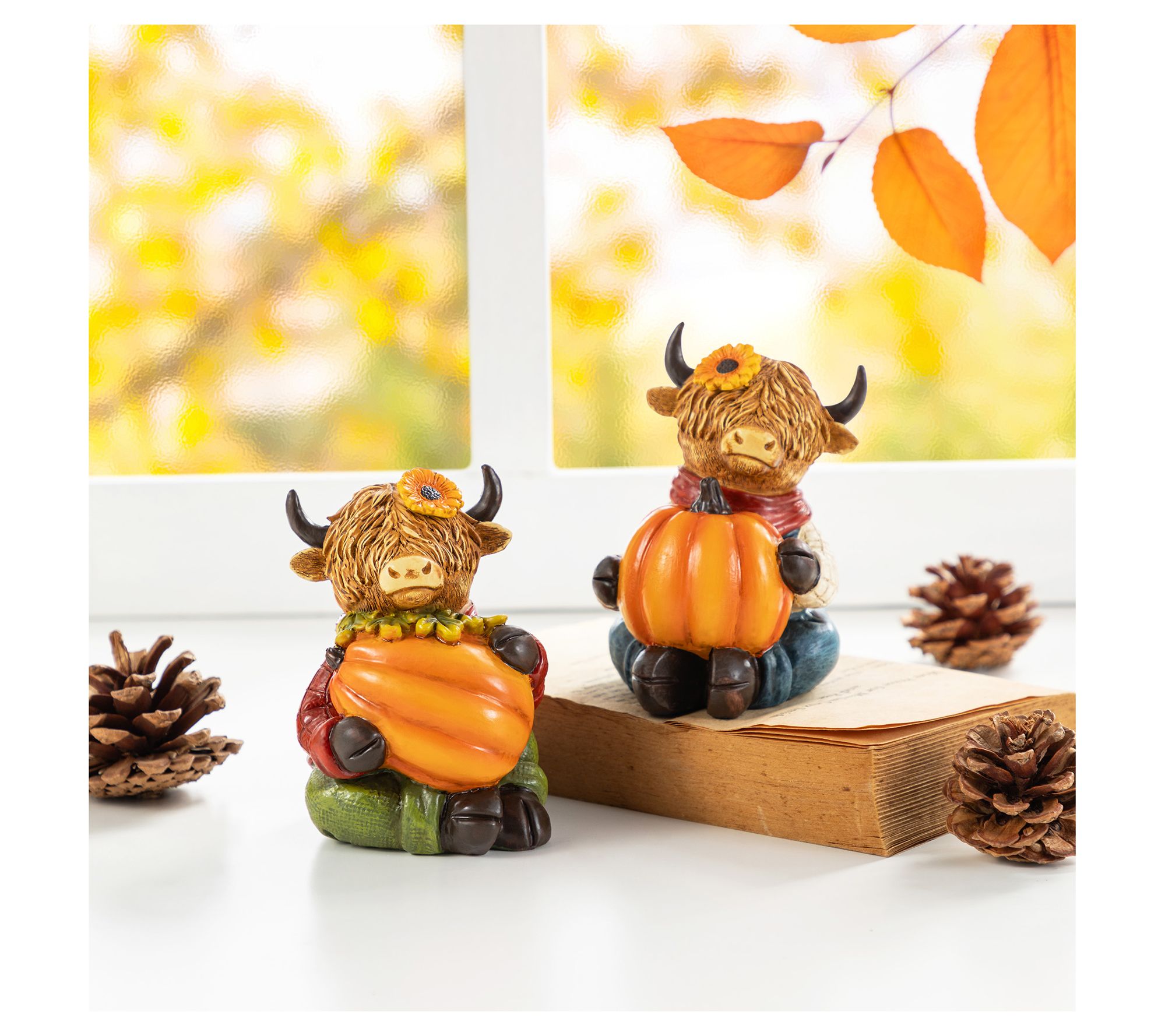 Glitzhome 4"H Fall Harvest Resin Highland Cow Table Decor S/2