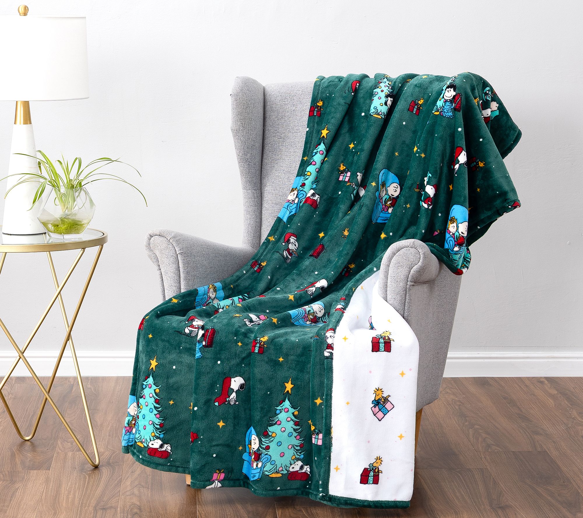 "As Is " Berkshire Holiday Peanuts Twin Print Throw
