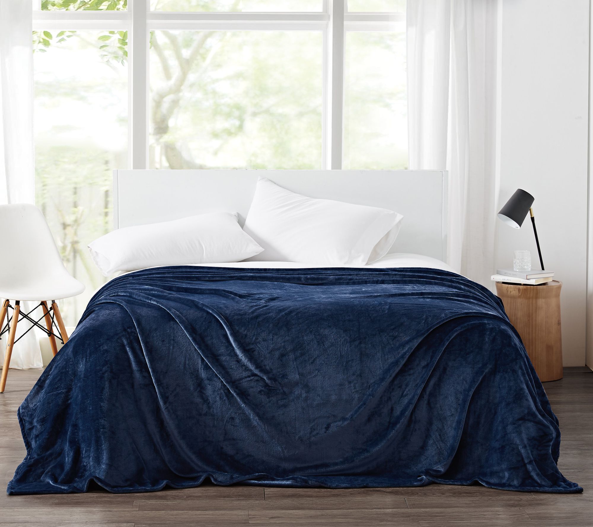 Cannon Solid Plush Full/Queen Blanket