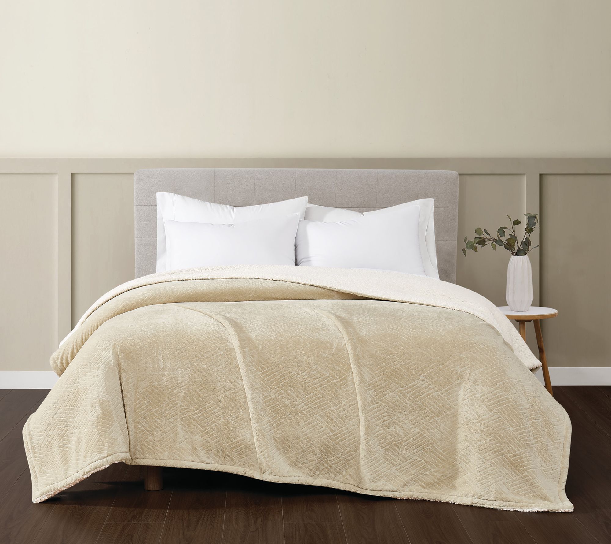 Truly Soft Basket Carved Faux Fur Twin Blanket