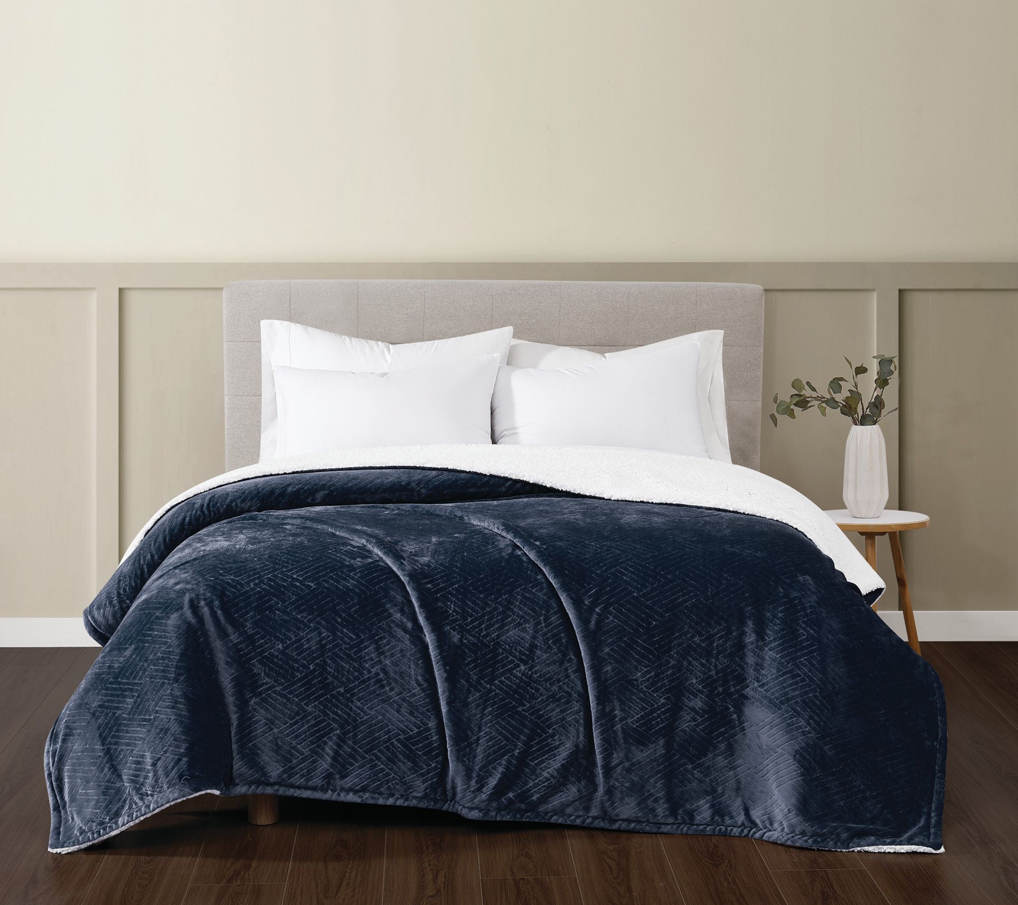Truly Soft Basket Carved Faux Fur Twin Blanket