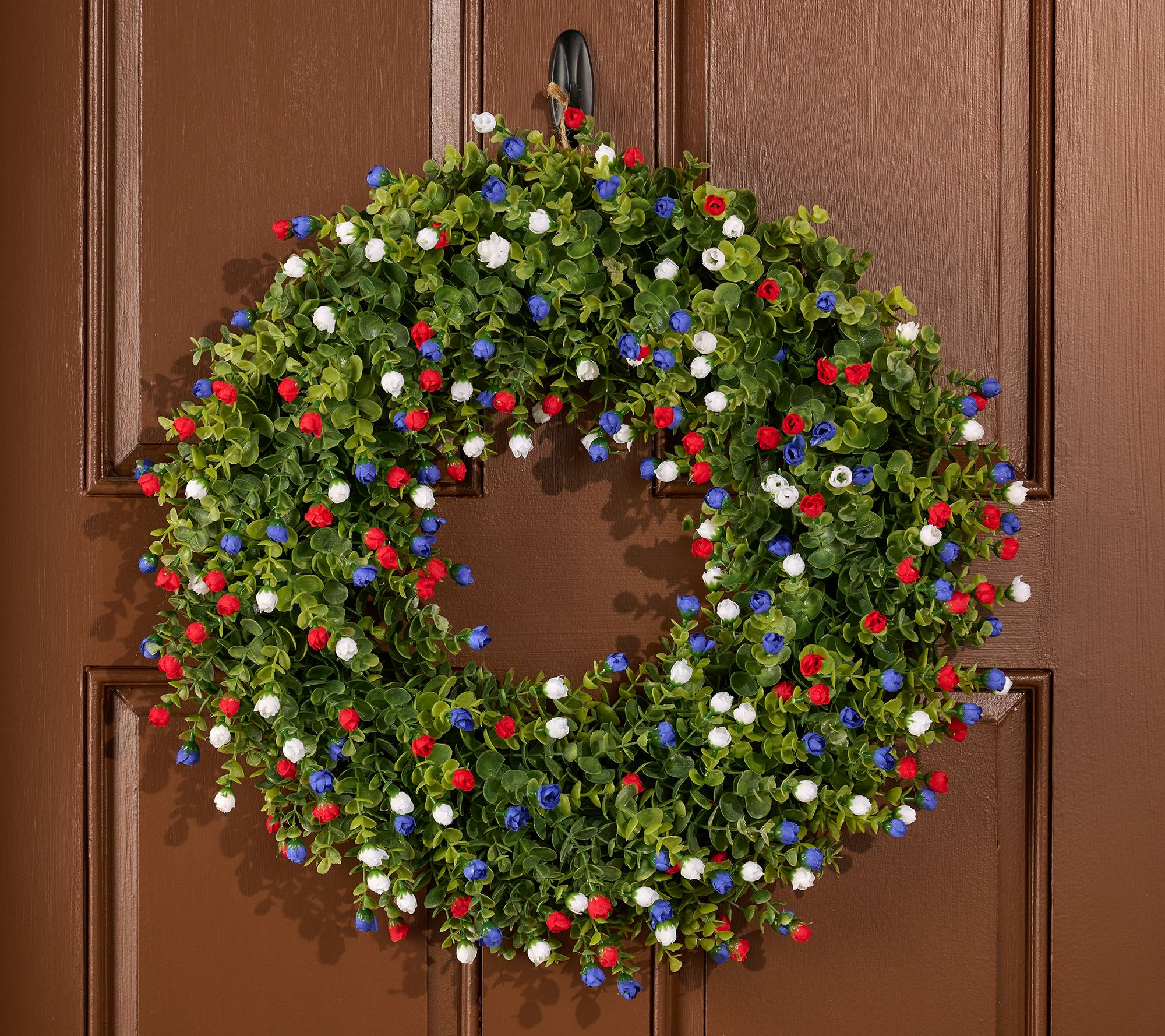 22" Indoor/Outdoor Boxwood & Rosebud Wreath by Kim Gravel