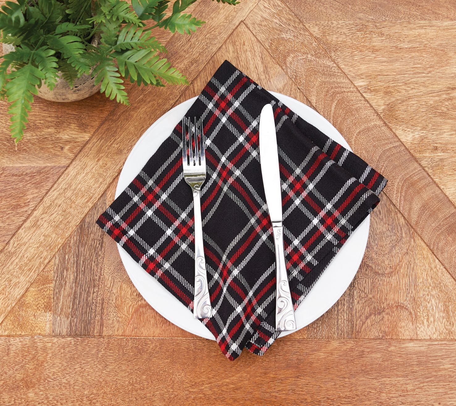 18" x 18" Poinsettia Plaid Woven Napkin Set of 6 by Valerie