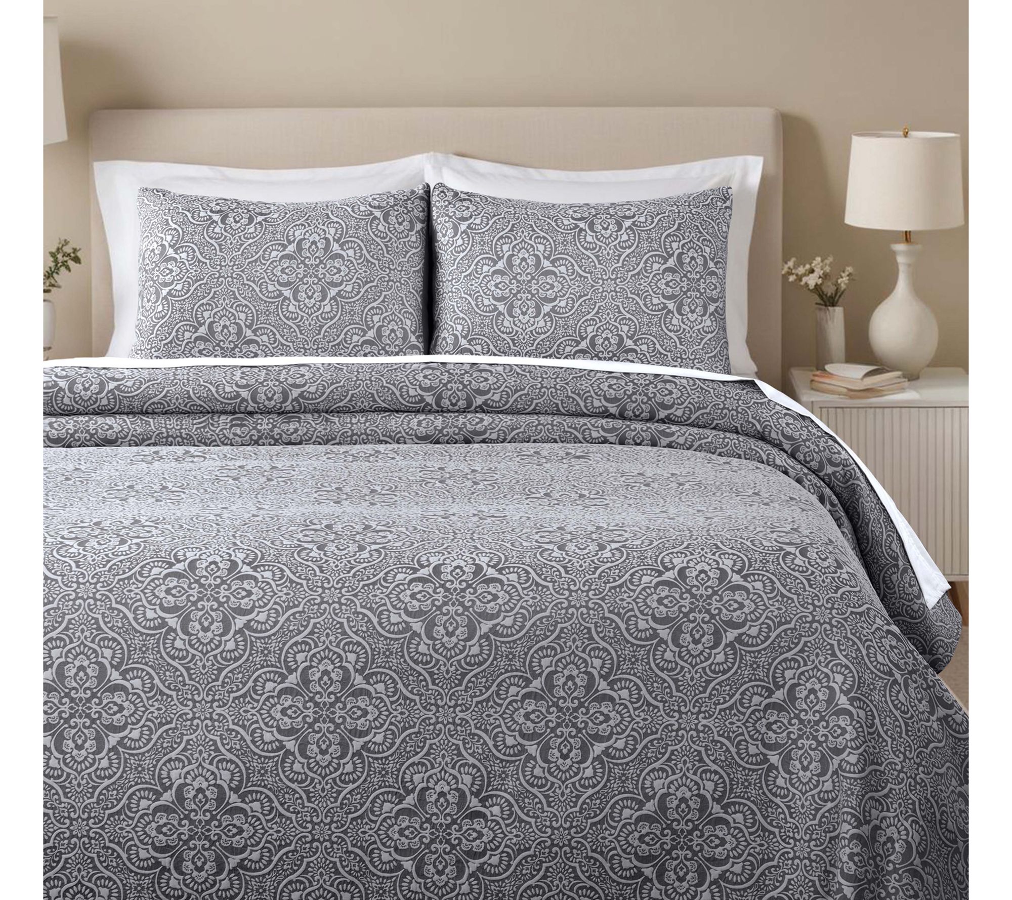 Superior Enzy Floral Matelasse Bedspread & ShamSet, Call King