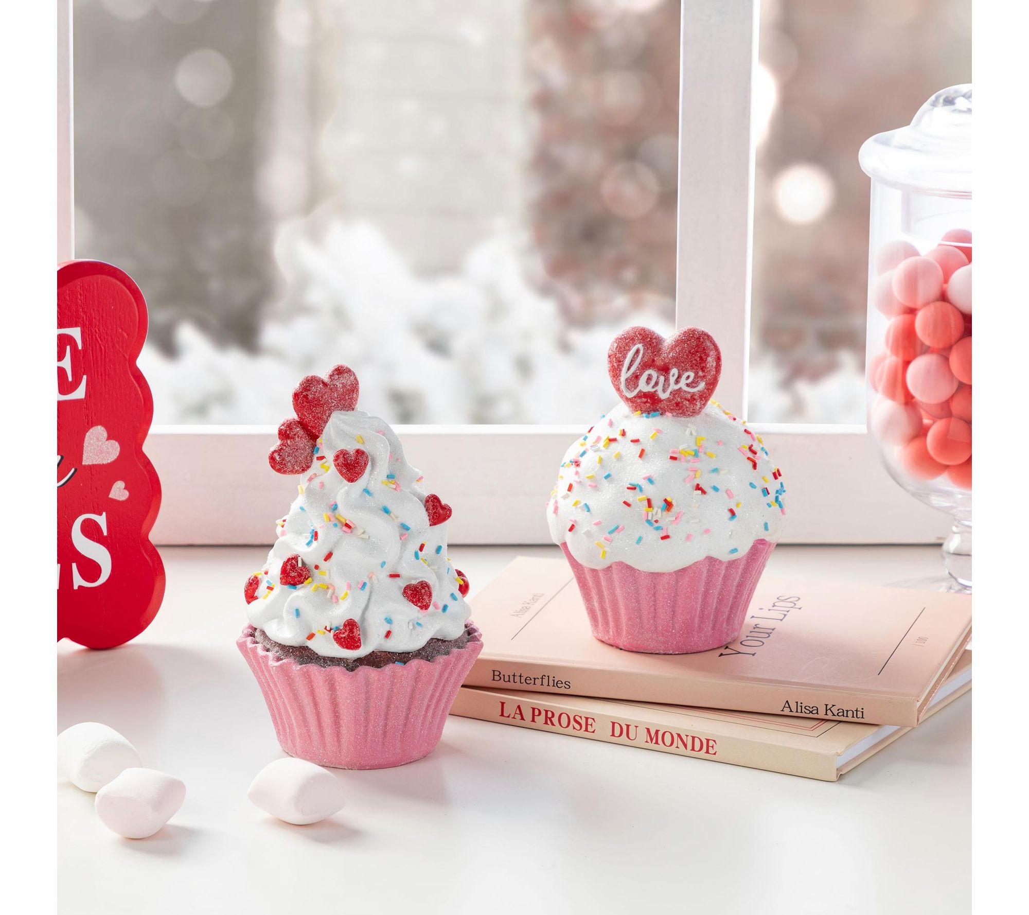  Glitzhome S/2 Valentine's Resin Cupcakes TableDecor