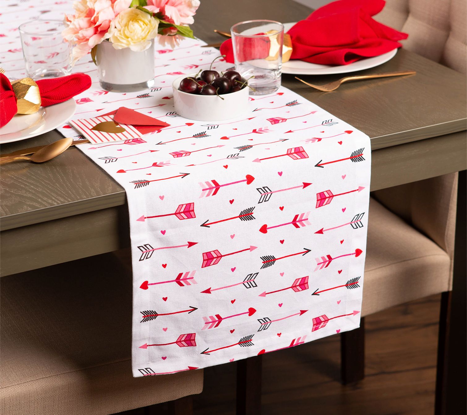 Design Imports 14" x 72" Hearts & Arrow Print Table Runner