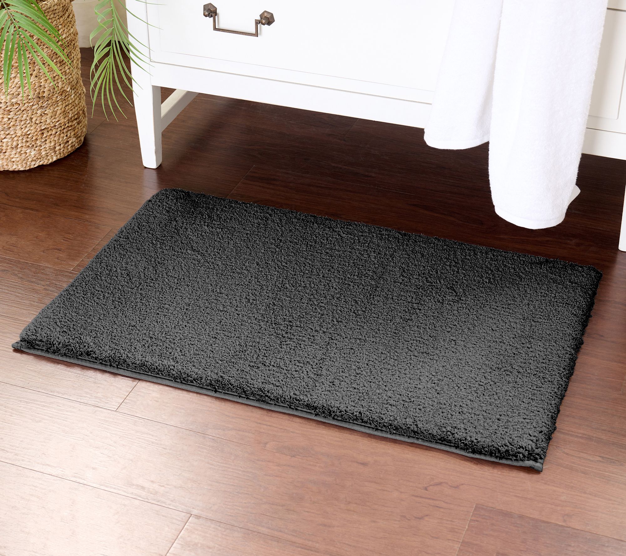Home Reflections Plush Bathmat