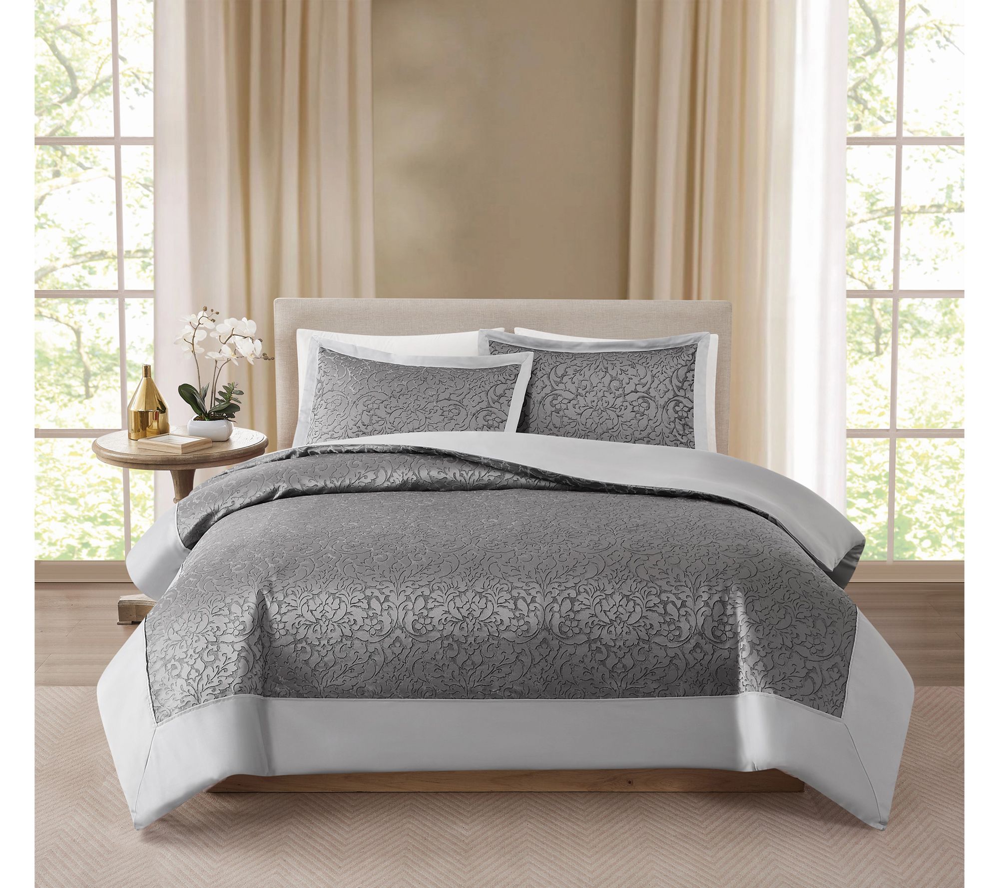 Borghese Roma Coventry Queen Duvet Set