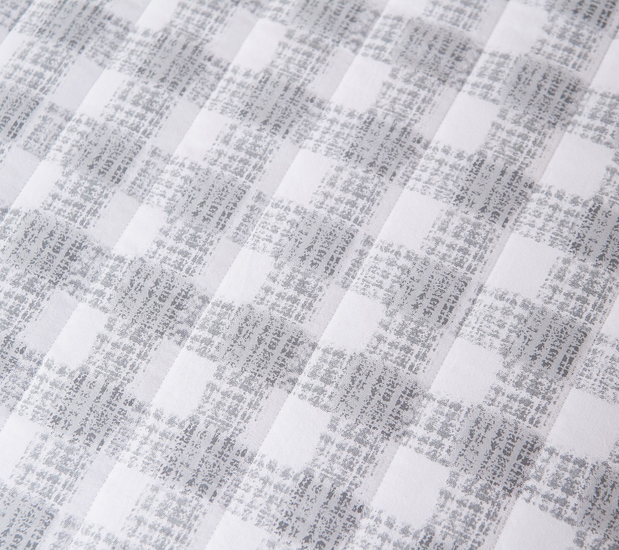 Home Reflections Cotton Bloom Gingham Quilt Set Qn