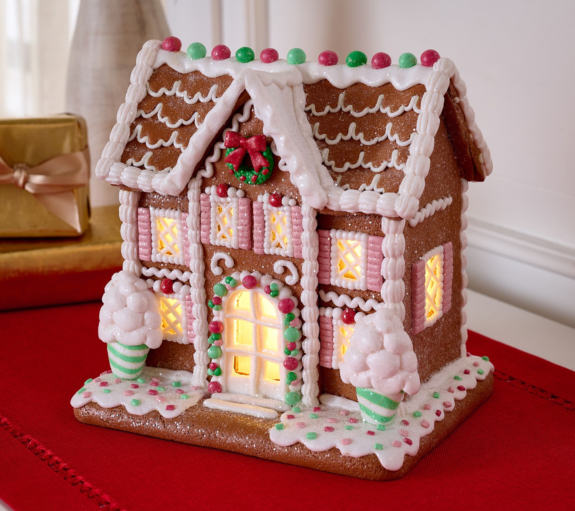 ShWk 8/4 Lit Cotton Candy Gingerbread Cottage by Valerie