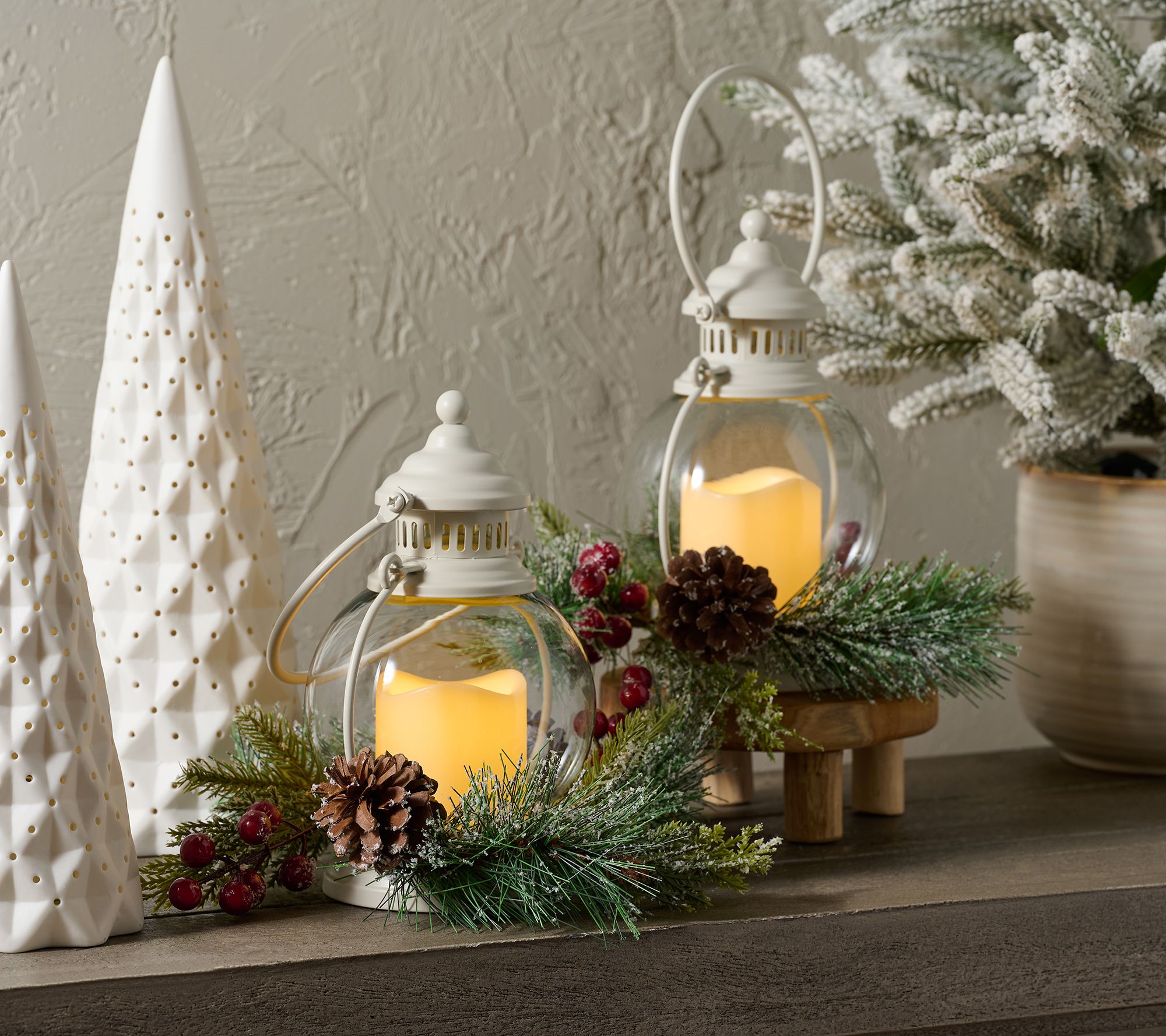 "As Is" Home Reflections Indoor/Outdoor S/2 8" Hanging Lanterns