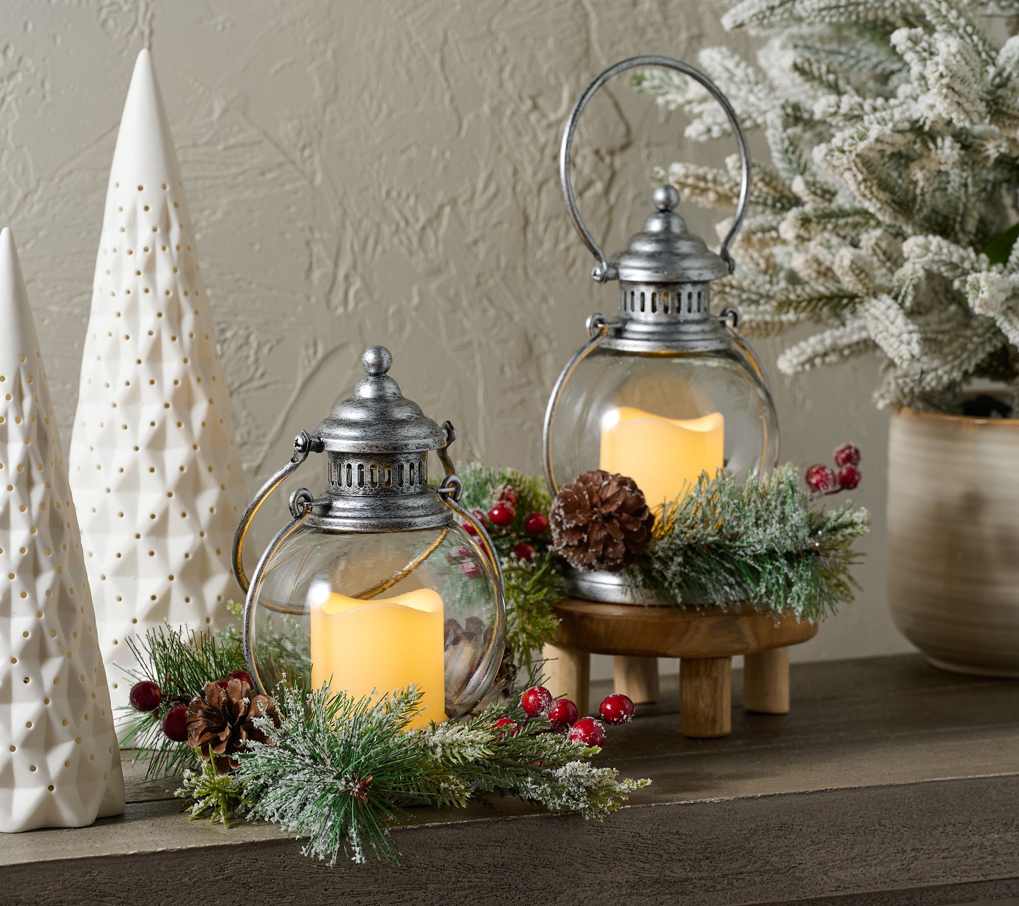 "As Is" Home Reflections Indoor/Outdoor S/2 8" Hanging Lanterns