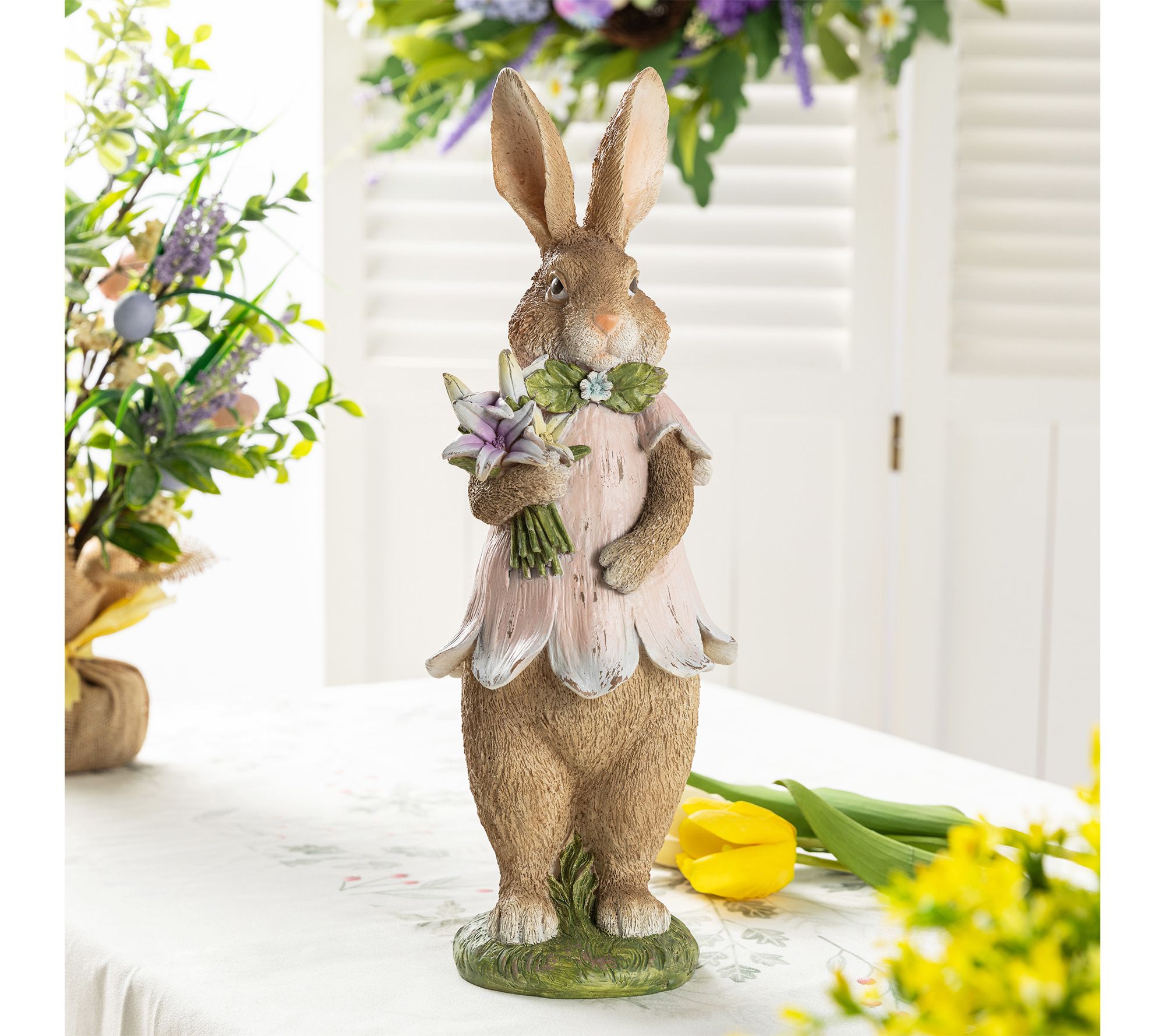  Glitzhome Easter Resin Bunny Table Decor with Flowers