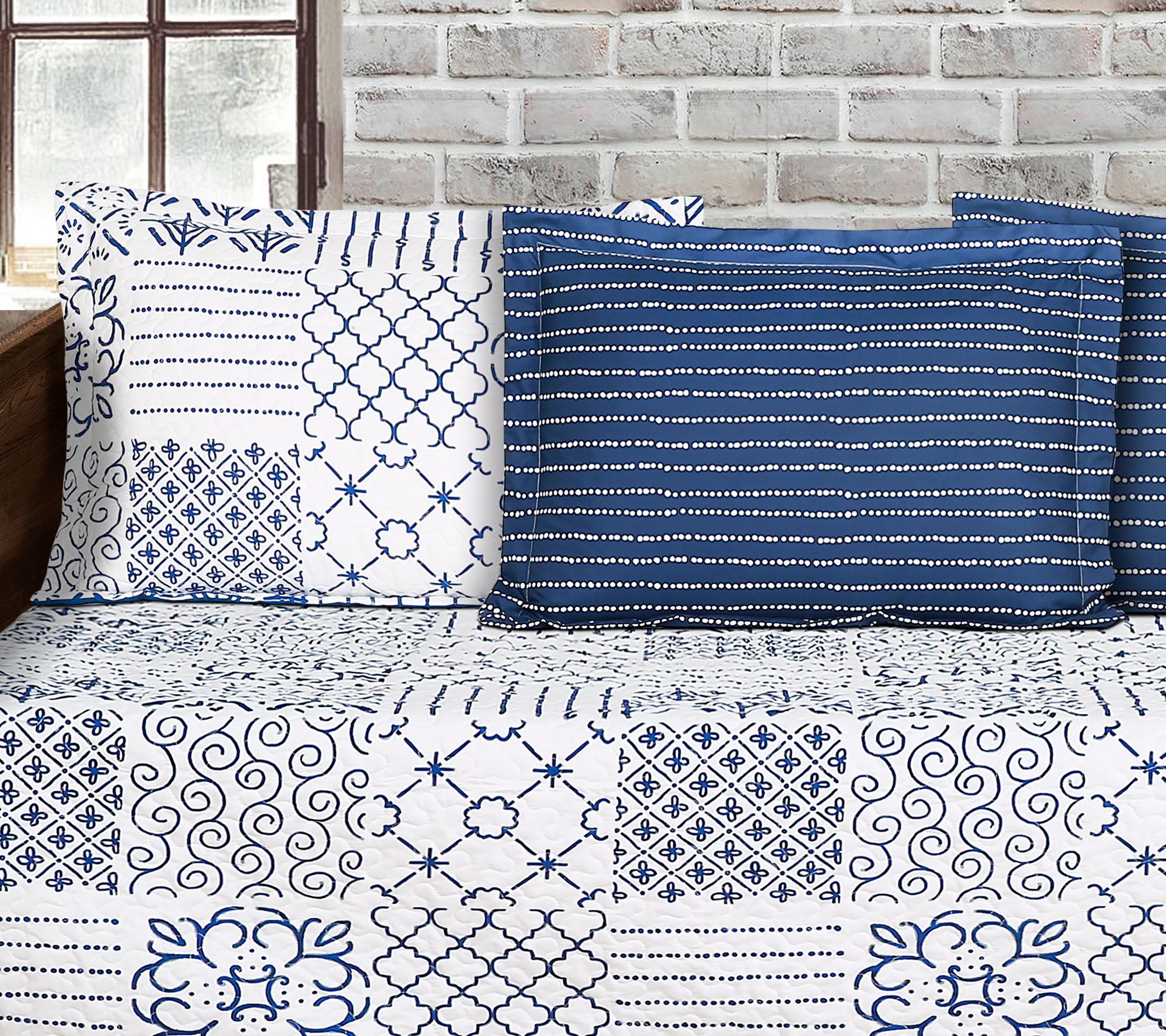 Monique 6Piece Blue Daybed Cover Set by Lush Decor