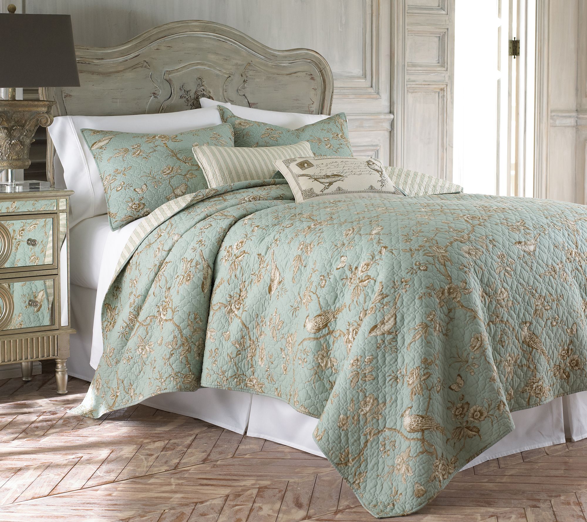 Levtex Home Toile Floral 3-Piece King/Cal KingQuilt Set