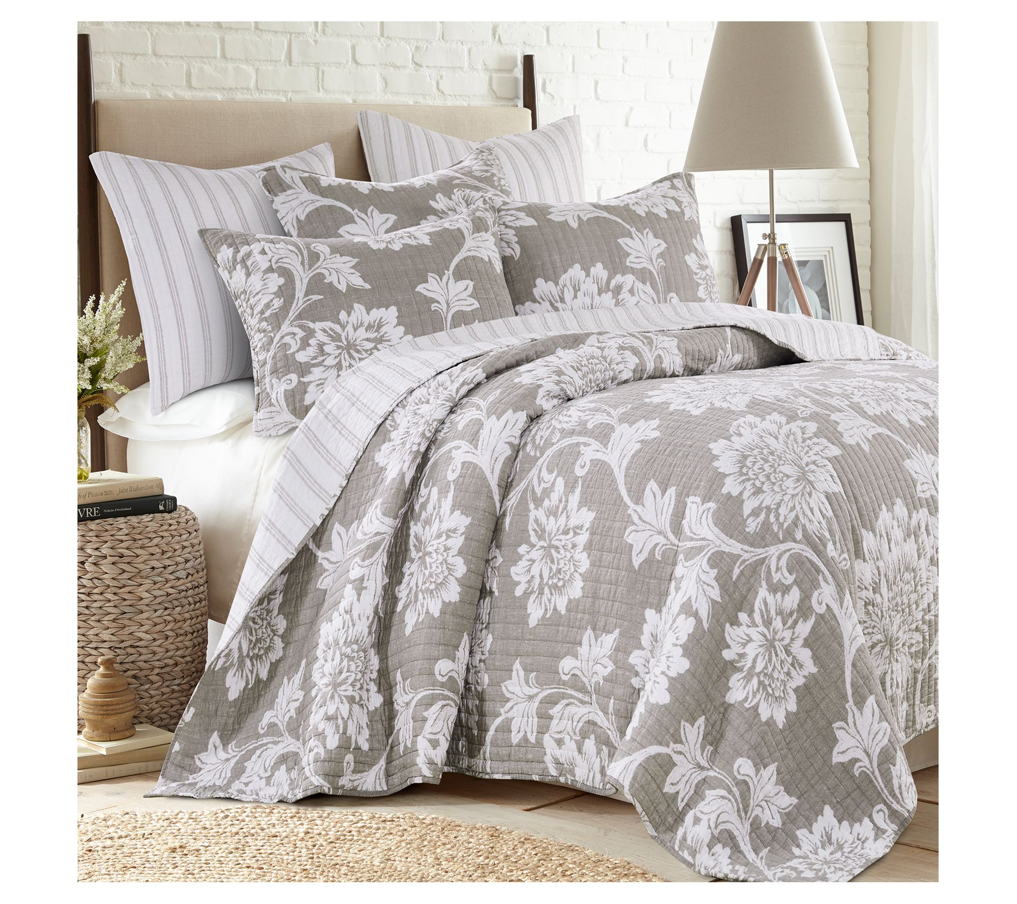 Sweet Home Collection Comforter Set Ultra Soft Faux Suede Fashion Bedding  Sets With Shams, Throw Pillows, And Bed Skirt, King, Denim : Target