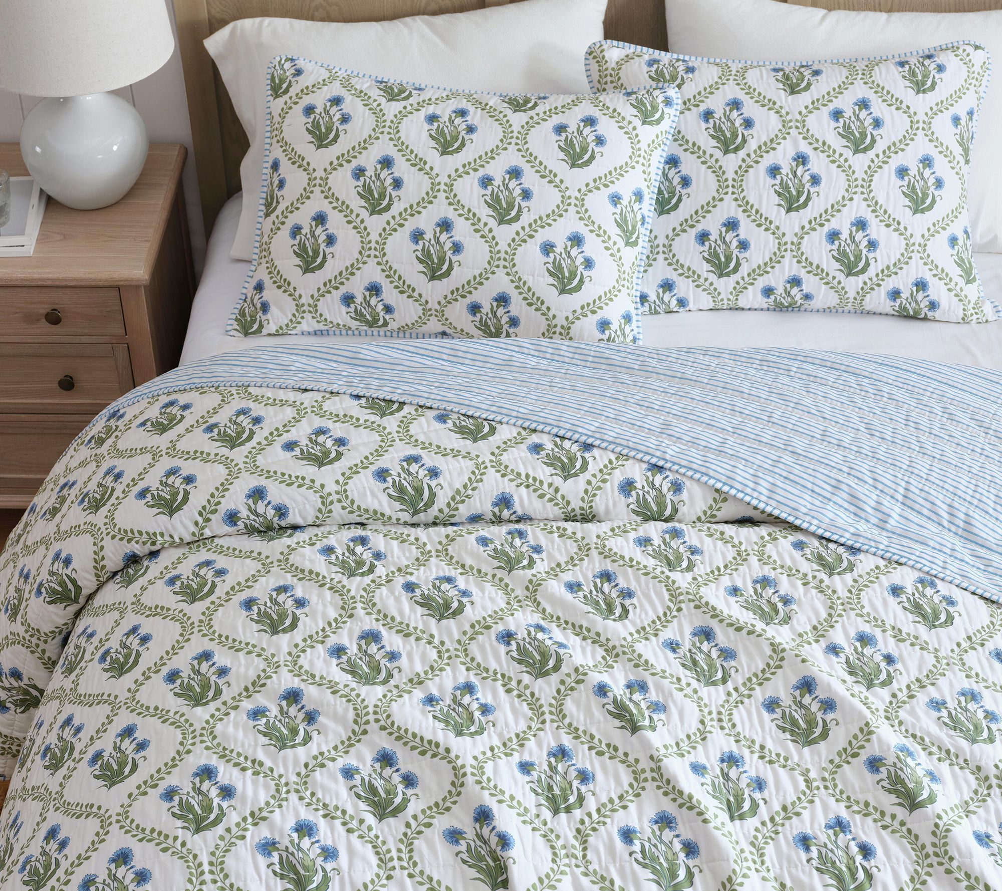 Martha Stewart Chloe White/Blue Cotton Twin Quilt Set - QVC.com