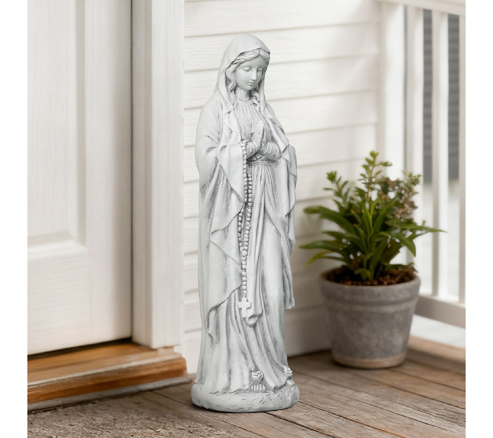 LuxenHome 2.4Ft White MgO Praying Mary Statue w/ Rosary Beads