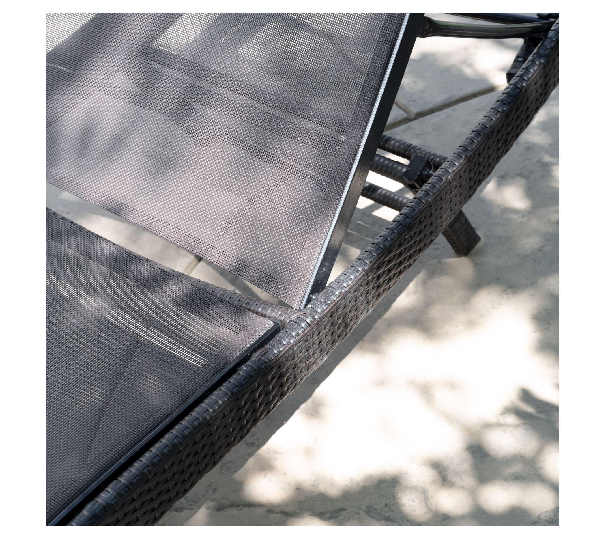 Rialto Outdoor Patio Chaise Lounger by AbbysonLiving