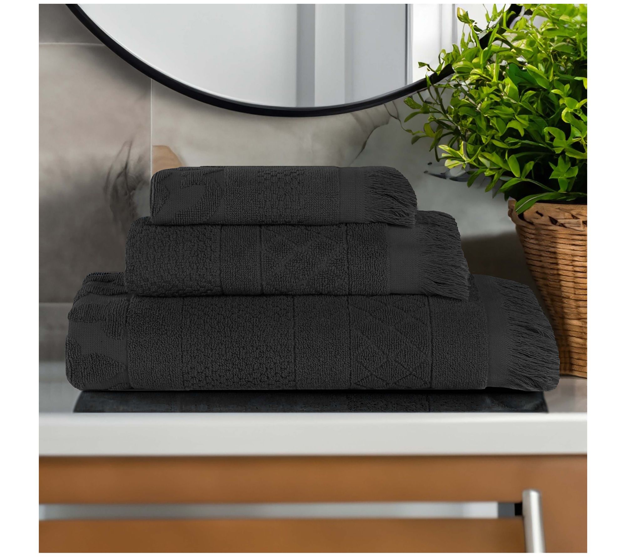 Superior Rolla Cotton Geometric Jacquard 3 Piece Towel Set
