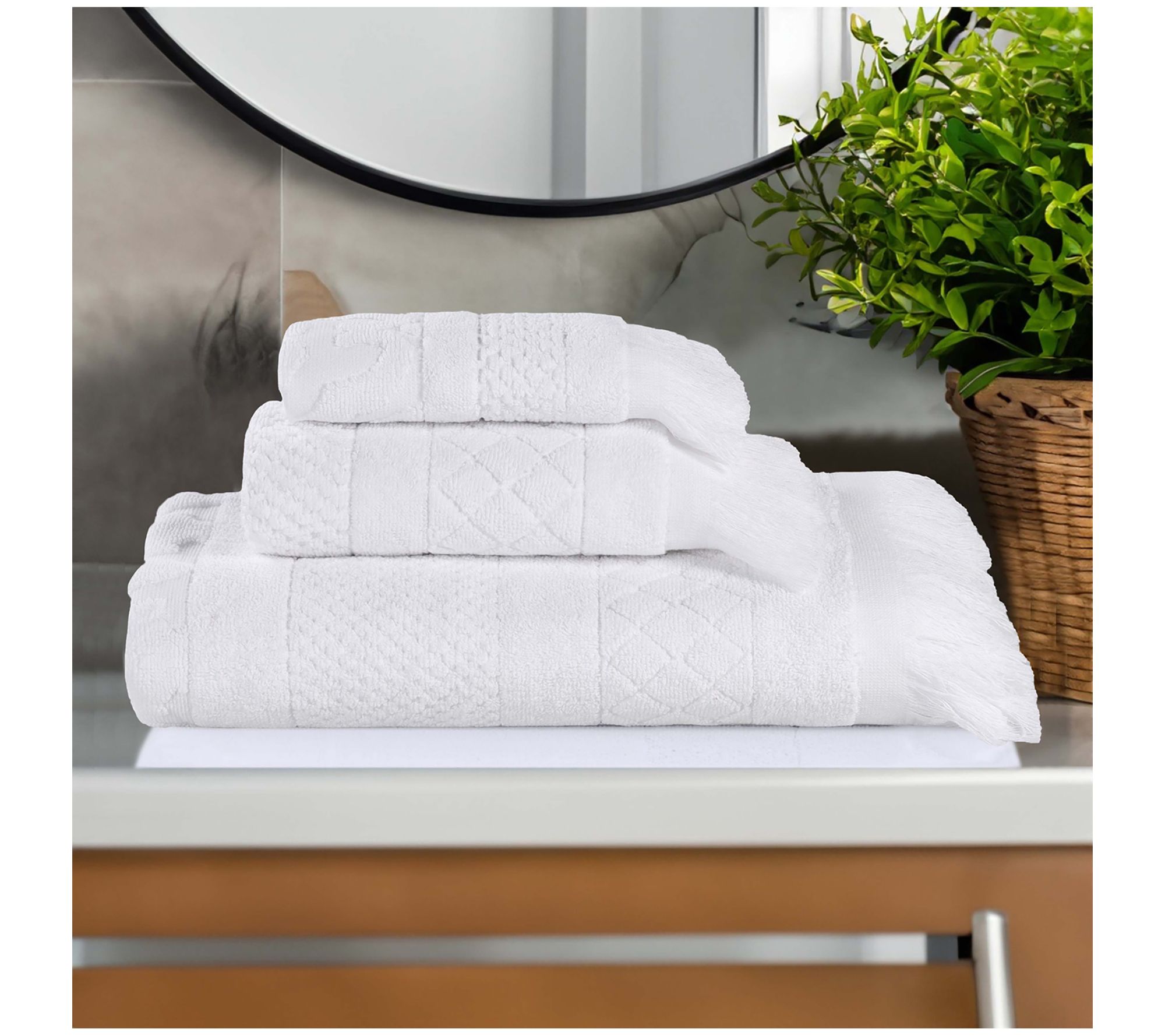 Superior Rolla Cotton Geometric Jacquard 3 Piece Towel Set