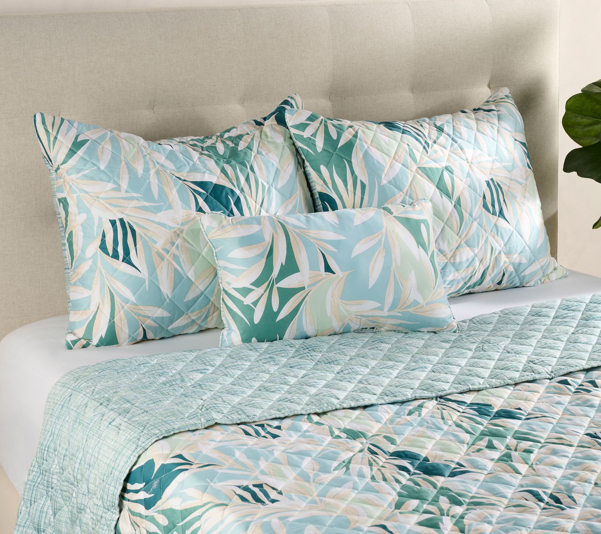 Printed Palm Reversible Quilt Set with Pillow by Kim Gravel