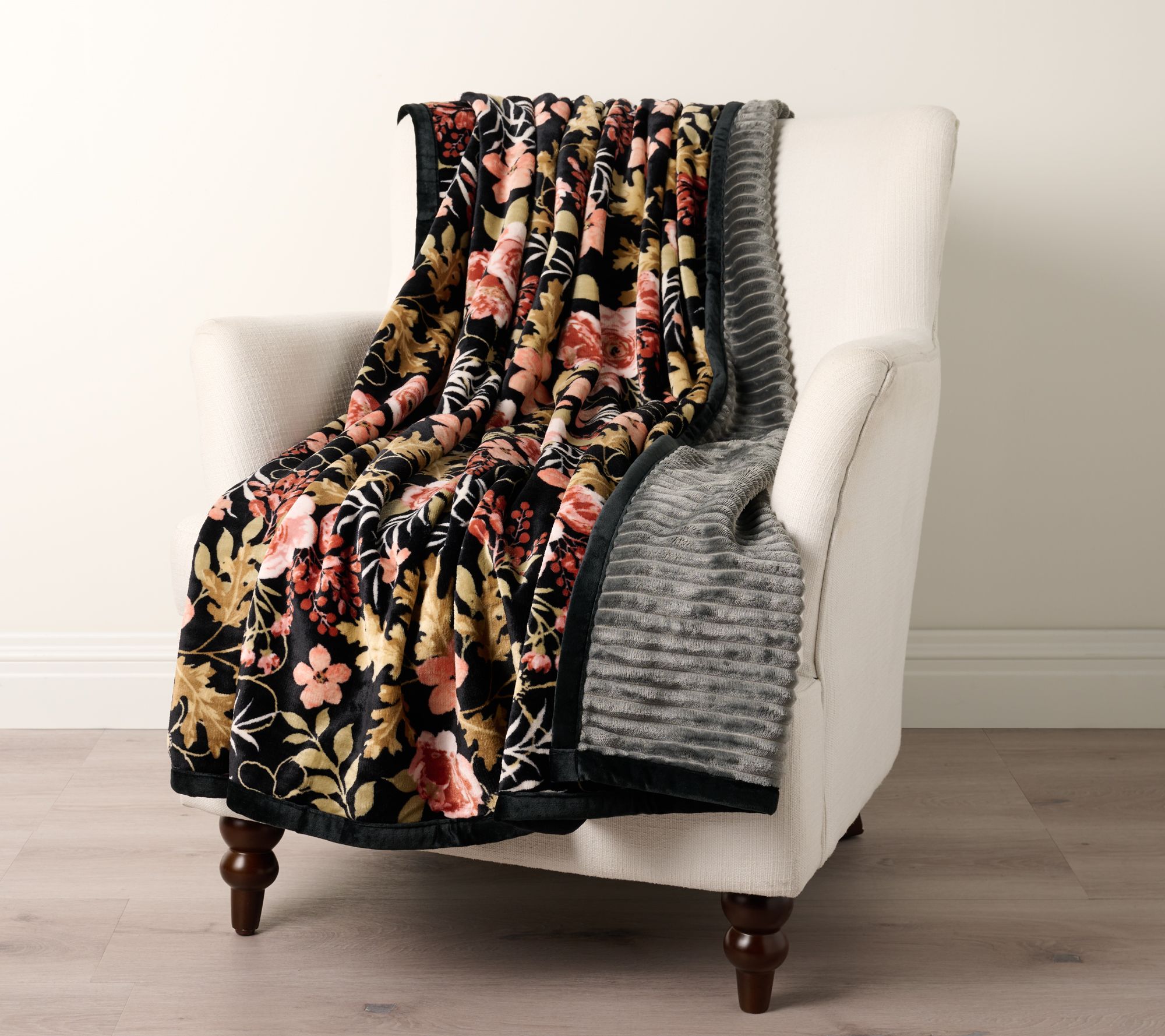 Home Reflections 60x80 Reversible Rib Harvest Printed