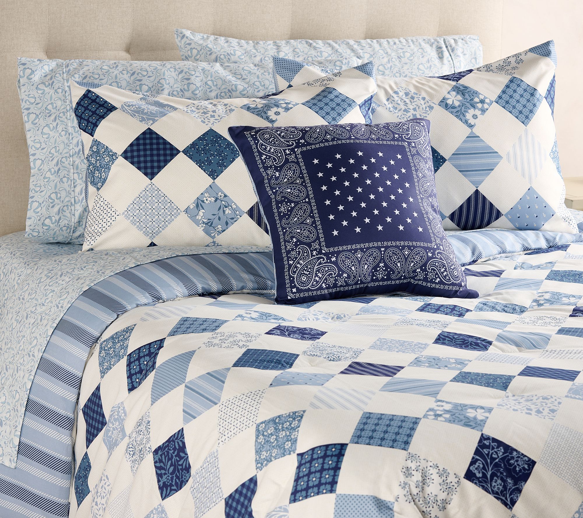 "As Is" Home Reflections Americana Queen Bedding Set