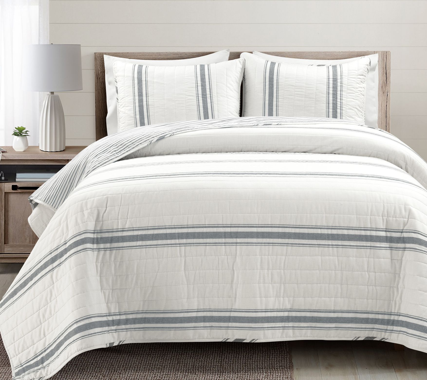 Lush Decor Farmhouse Stripe Rev Quilt Set - King - QVC.com