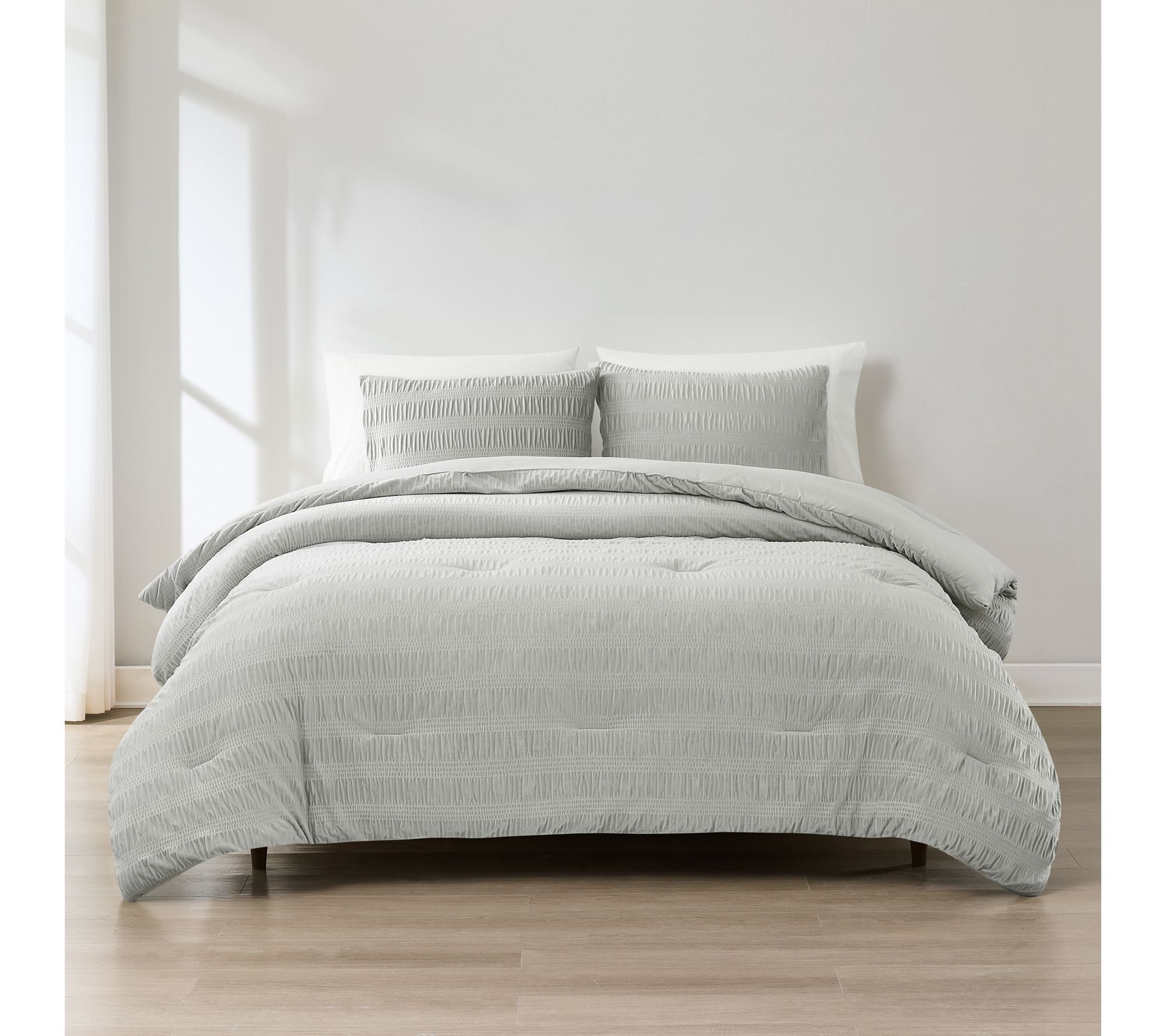 Lush Decor Azalea Ruched Velvet Stripe Comforter Set F/Q