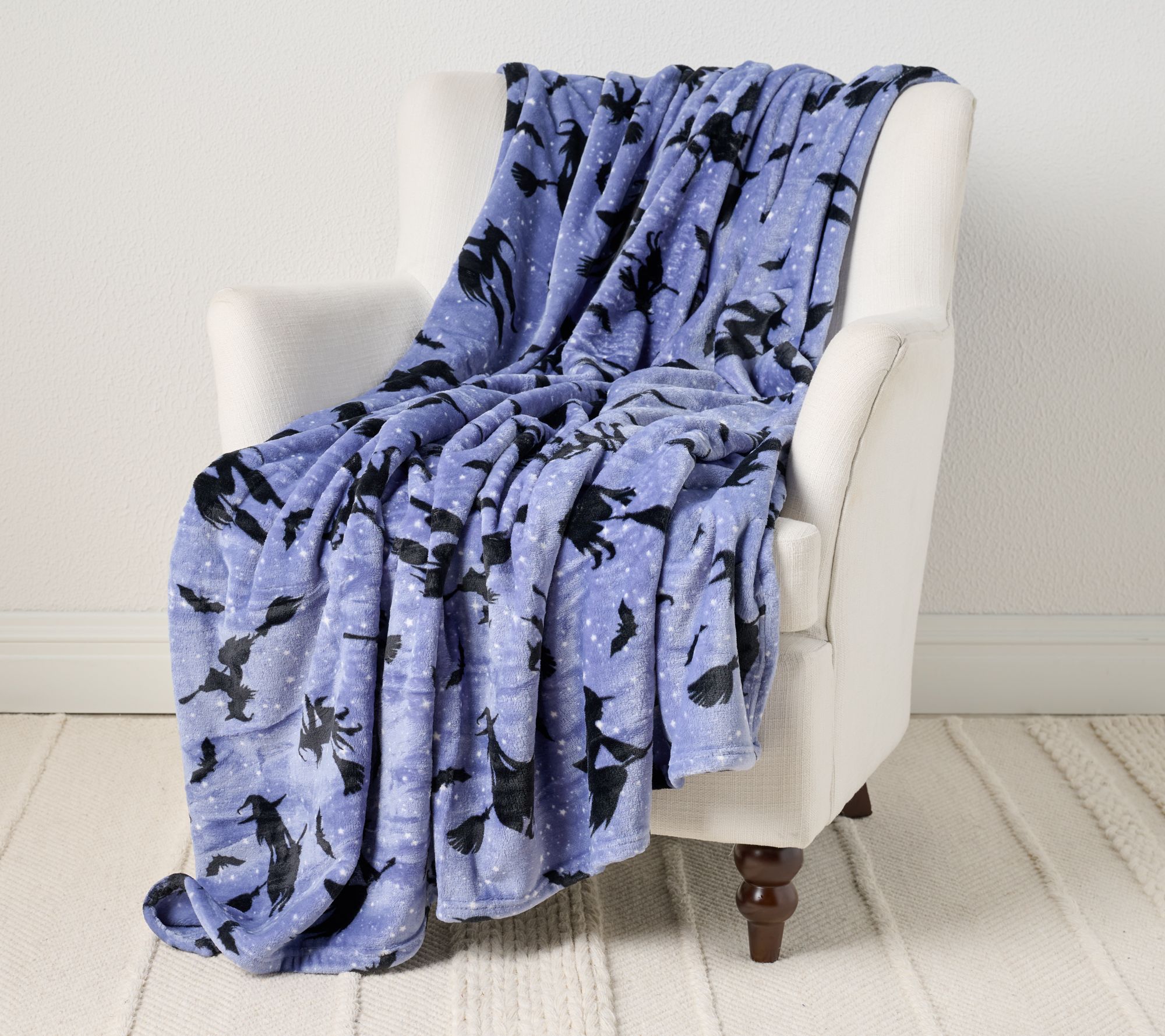 Home Reflections Oversized 60x80 Halloween Plush Throw