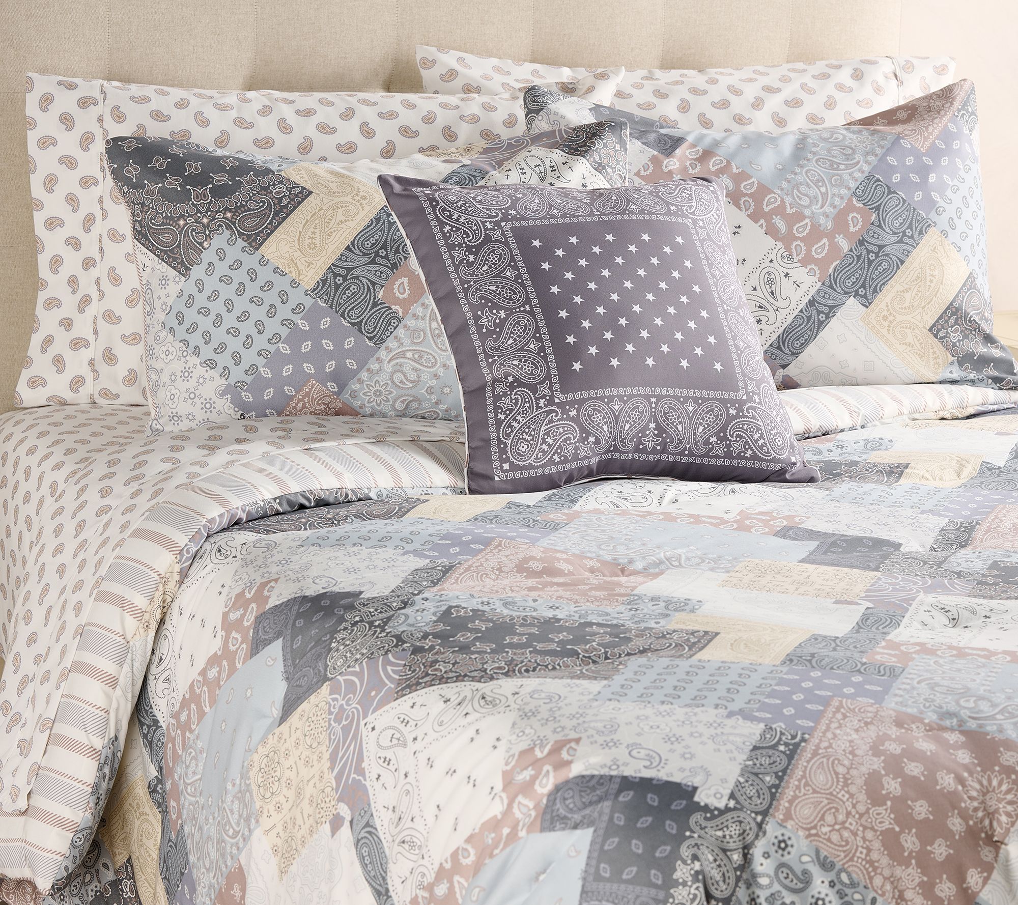 "As Is" Home Reflections Americana King Bedding Set