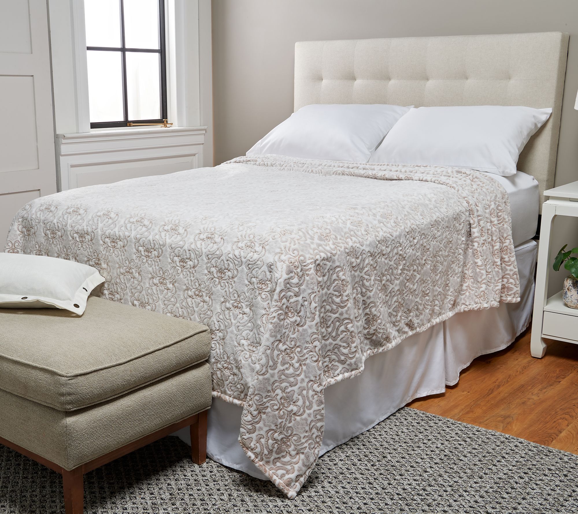 Berkshire Sebastian Plaid Cozy Reversible Comforter Set Queen