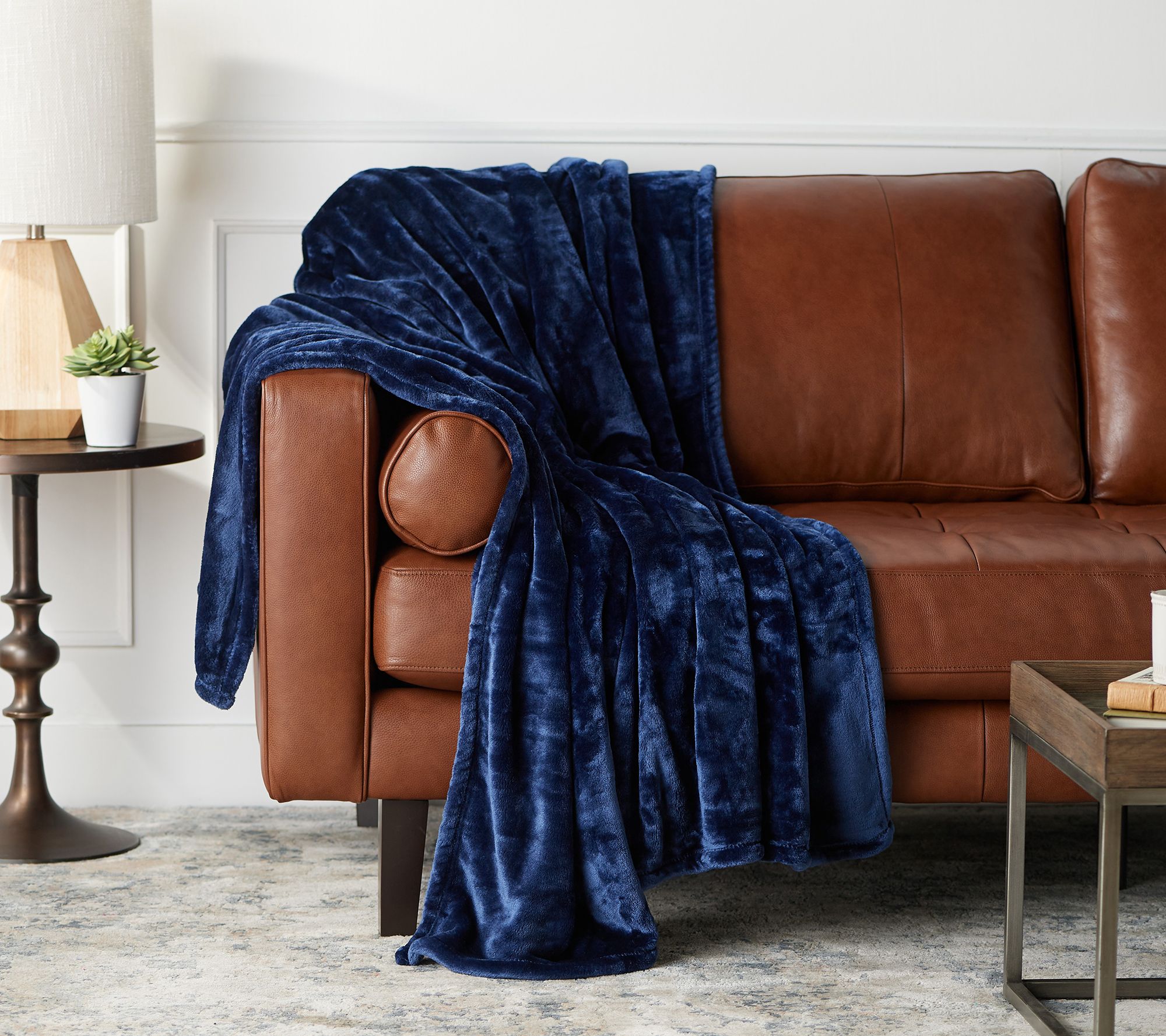 (QVC) Q2 Berkshire Super Oversized 60" x 80" Solid Velvet Soft Throw