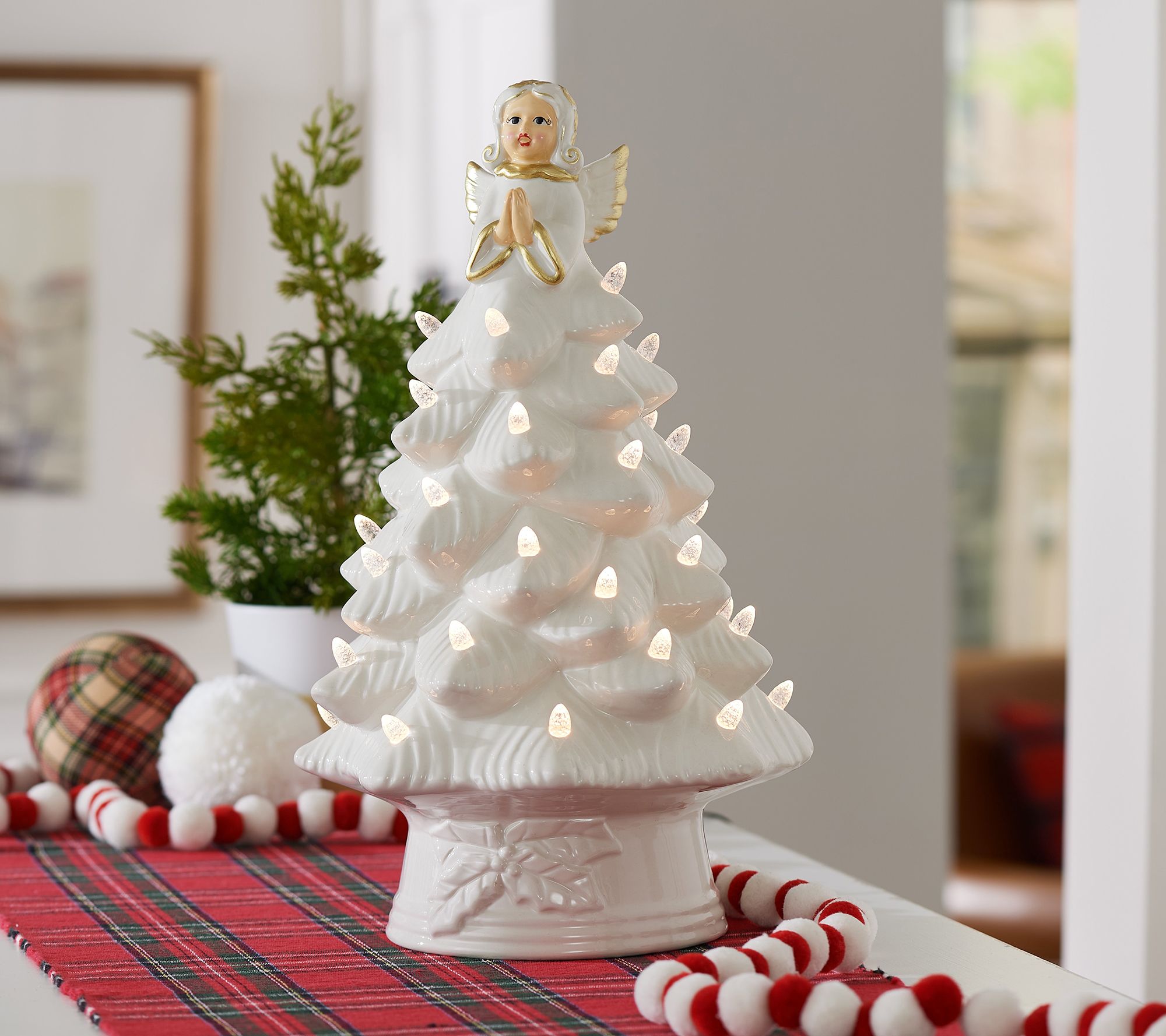 8 LIGHTED CHRISTMAS WHITE CHRISTMAS TREE Vintage Style Ceramic