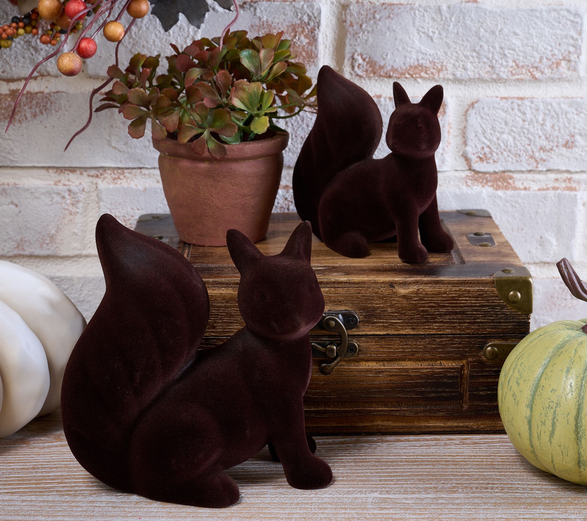 Home Reflections S/2 Flocked Woodland Foxes